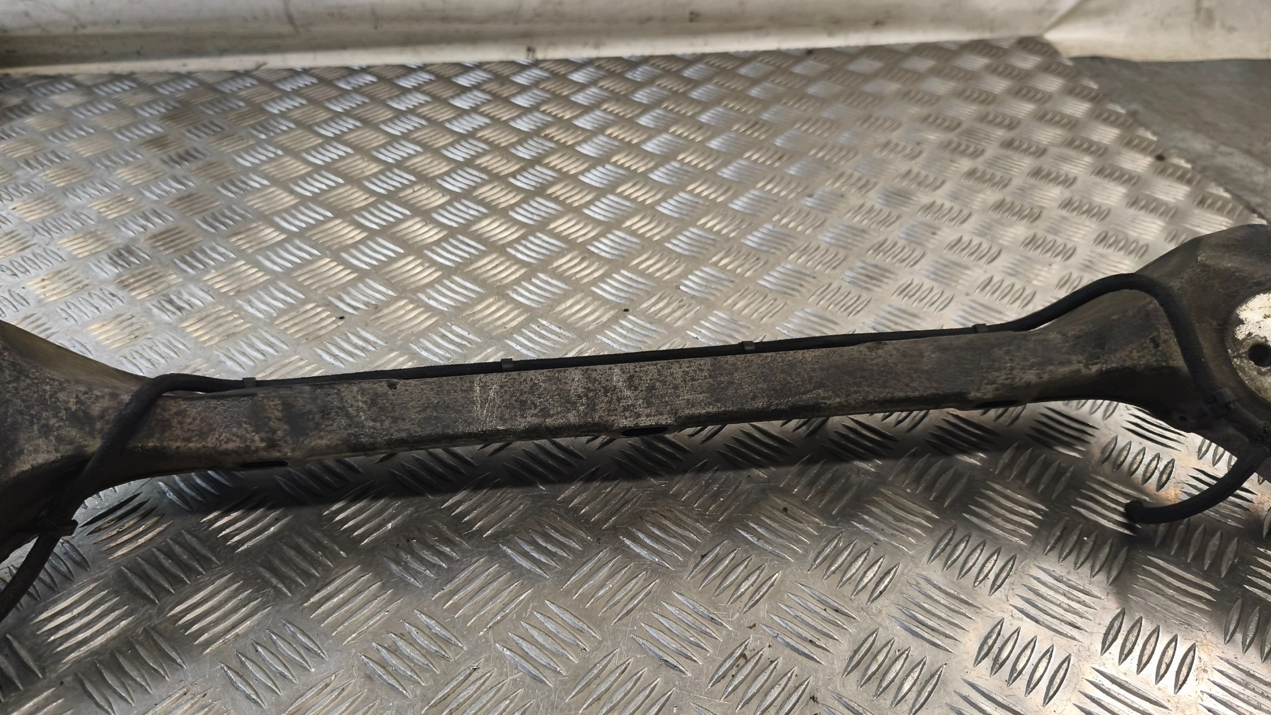 sider pillar VW PHAETON 3.0 V6 TDI 2006r