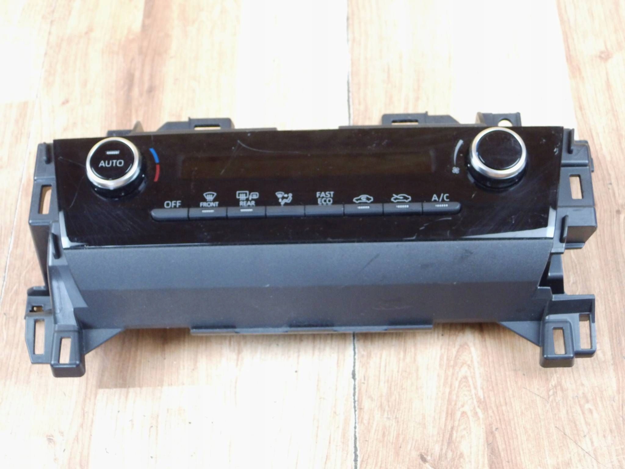 Toyota Yaris Cross COMANDI CLIMA Controllo 55900-0DC71