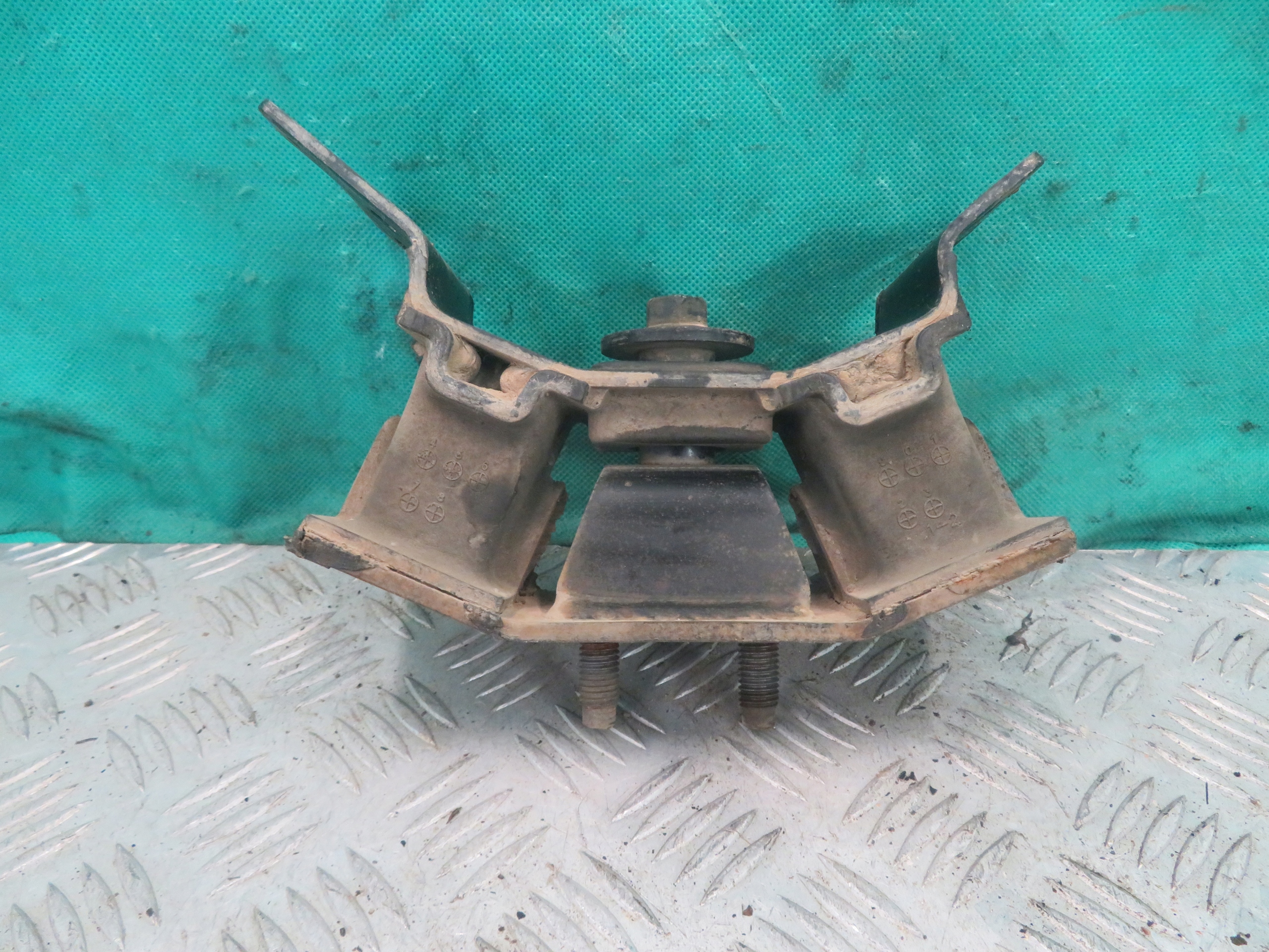 gearbox mount FORD RANGER IV 16R