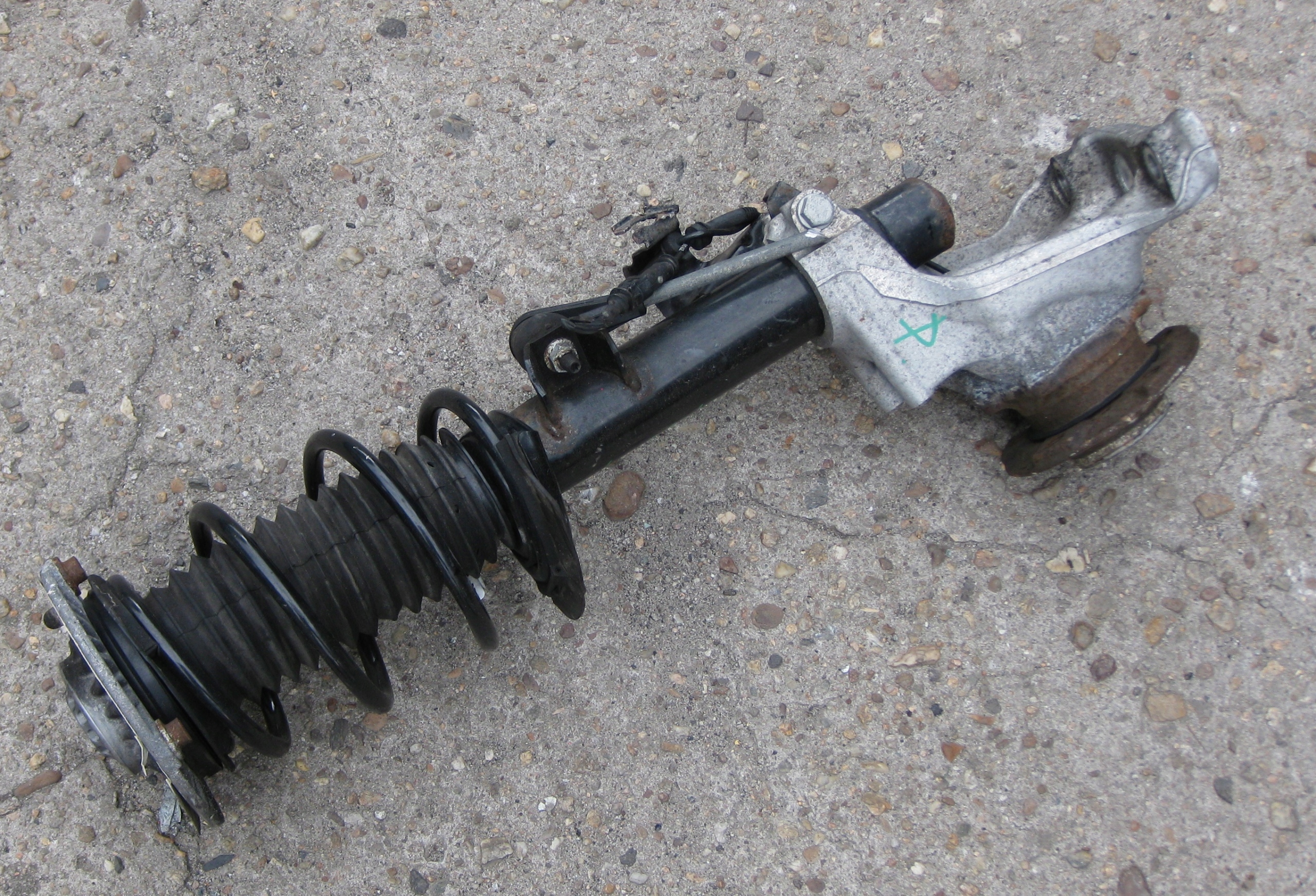 BMW F31 2.0D 14R McPherson right front 6866115