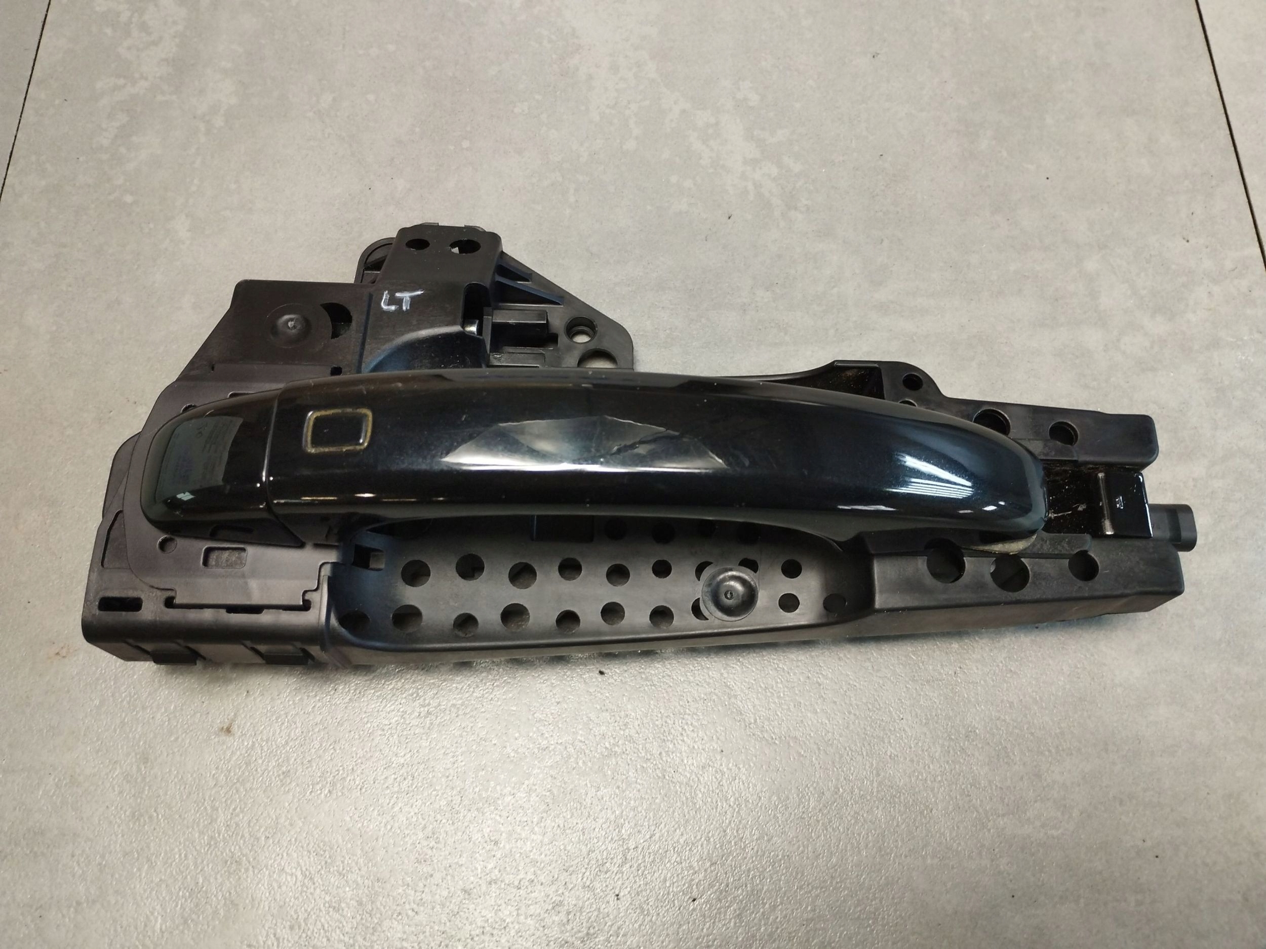 Audi A5 Sportback 8TA handle left rear part LY9T KESSY 8T0837205A
