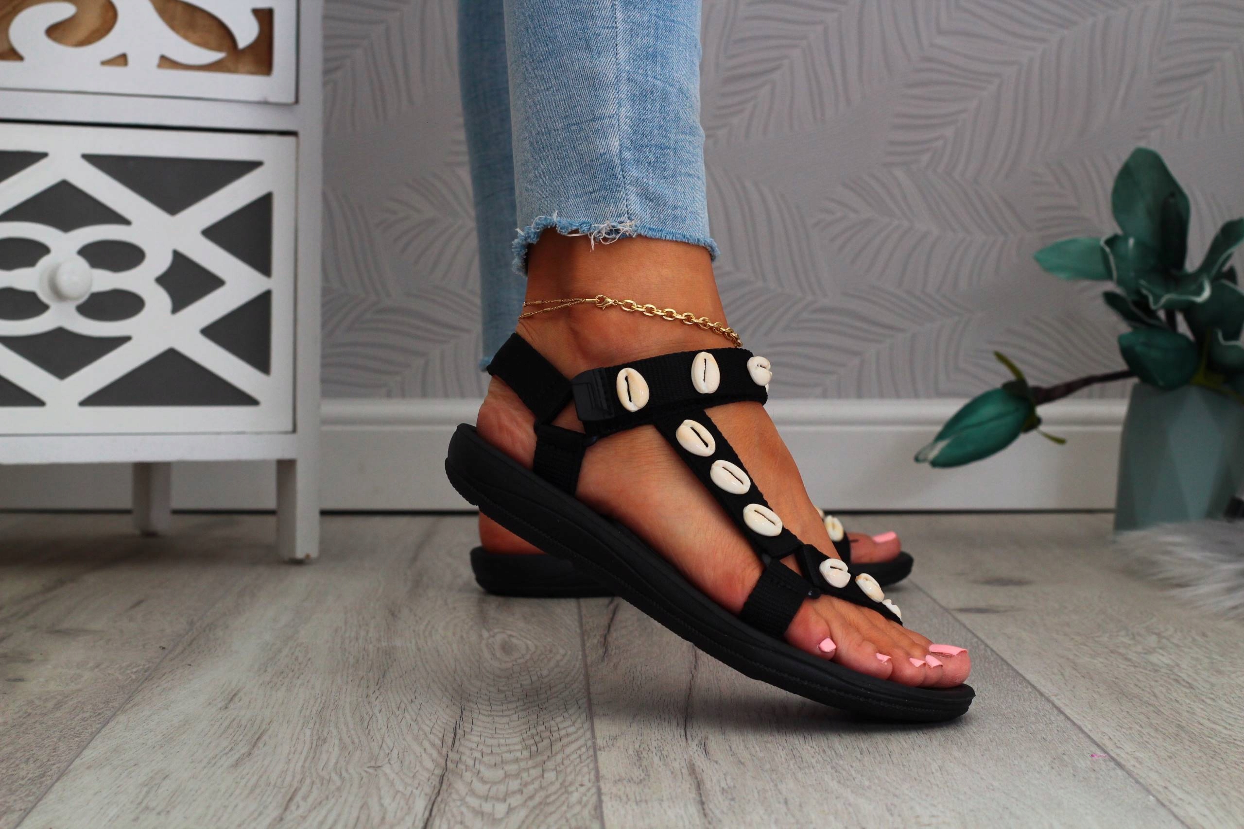 SANDAŁY DAMSKIE CZARNE SPORTOWE Z MUSZELKAMI RZEP Rozmiar 37