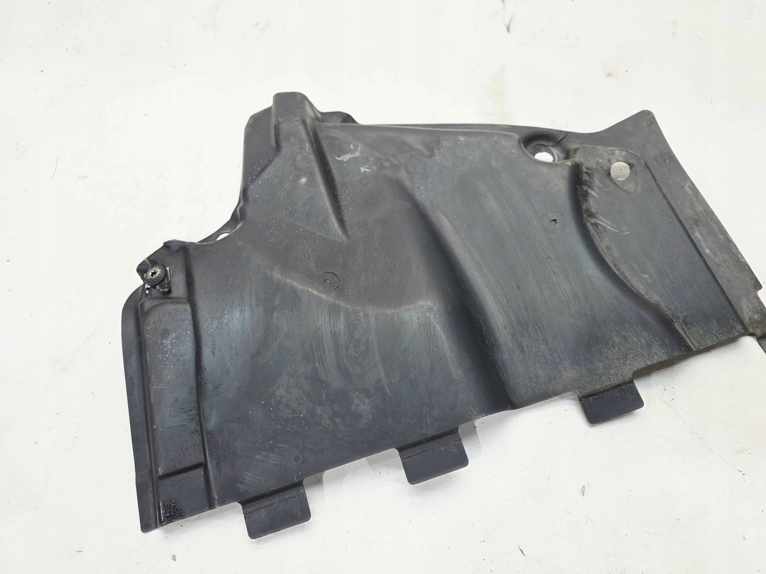 cover cover chassis left front MALA AUDI Q5 FY 80A825201 26/26
