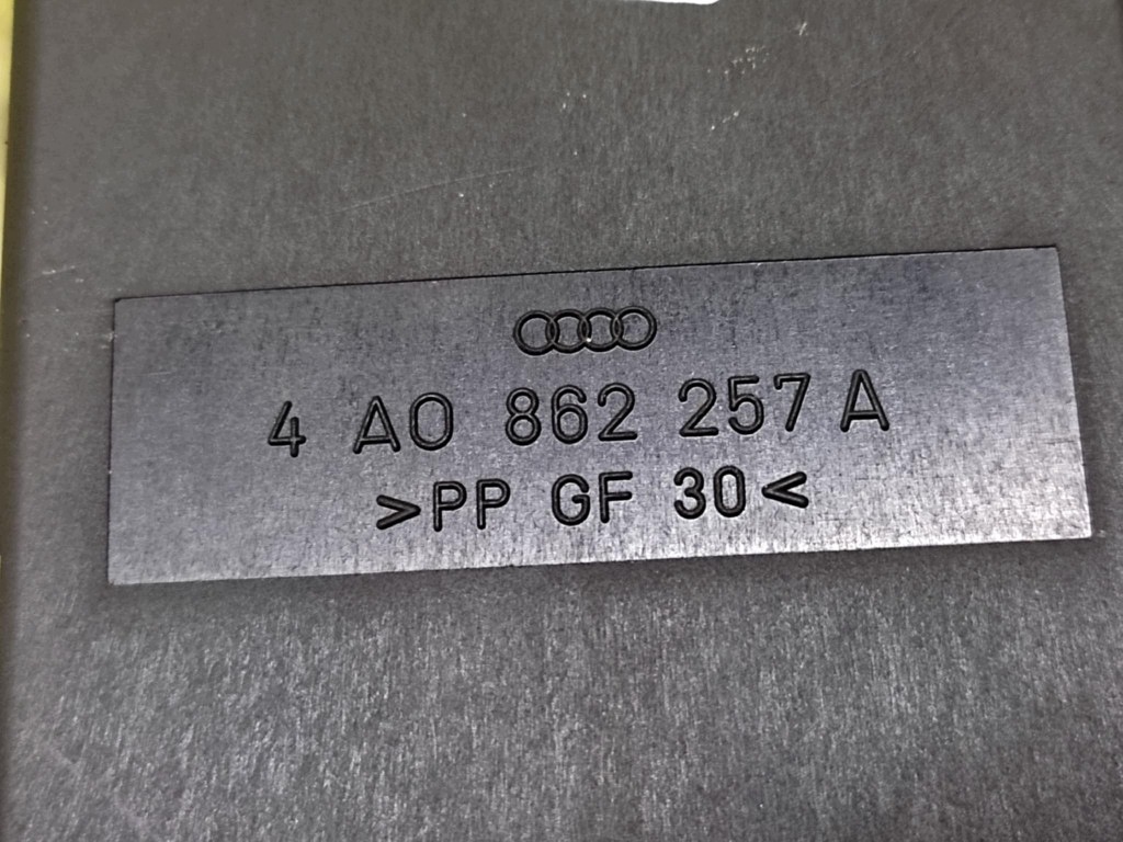 AUDI A4 B5 pumpa centralnog brave 4A0862257A