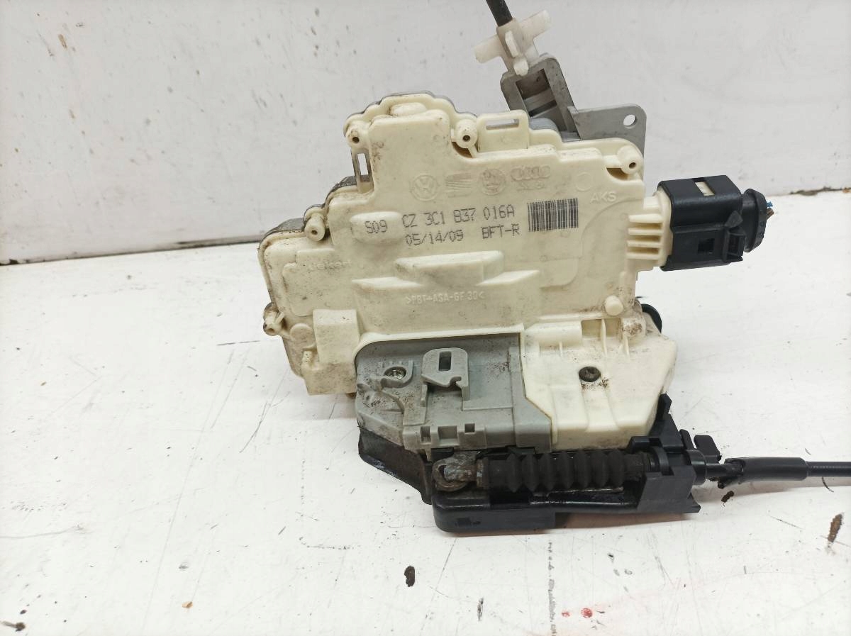 lock door right front 3C1837016A Skoda Superb II (2008-2015)