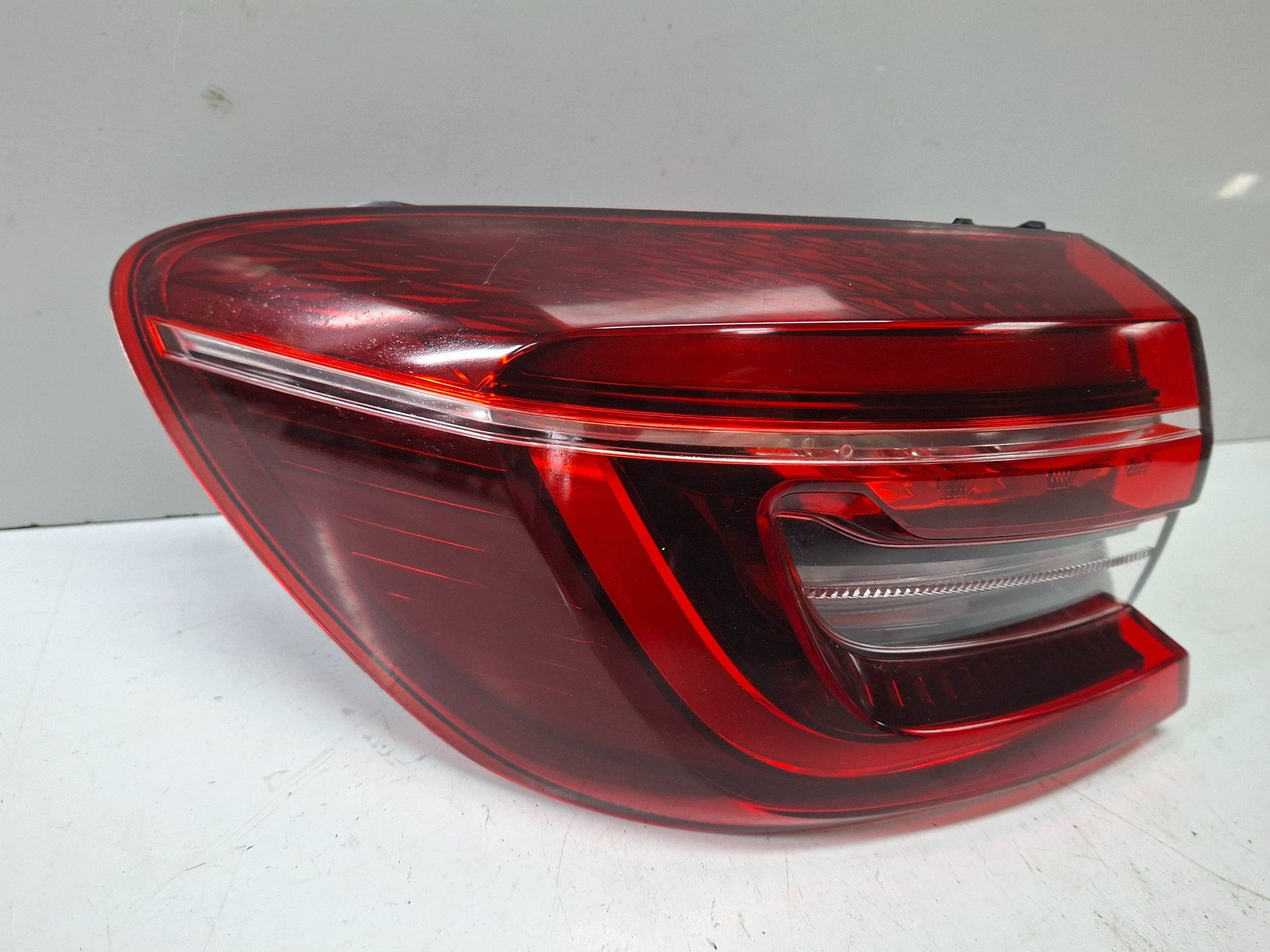 fanale faro posteriore sinistra 265551550R RENAULT CLIO V 2019