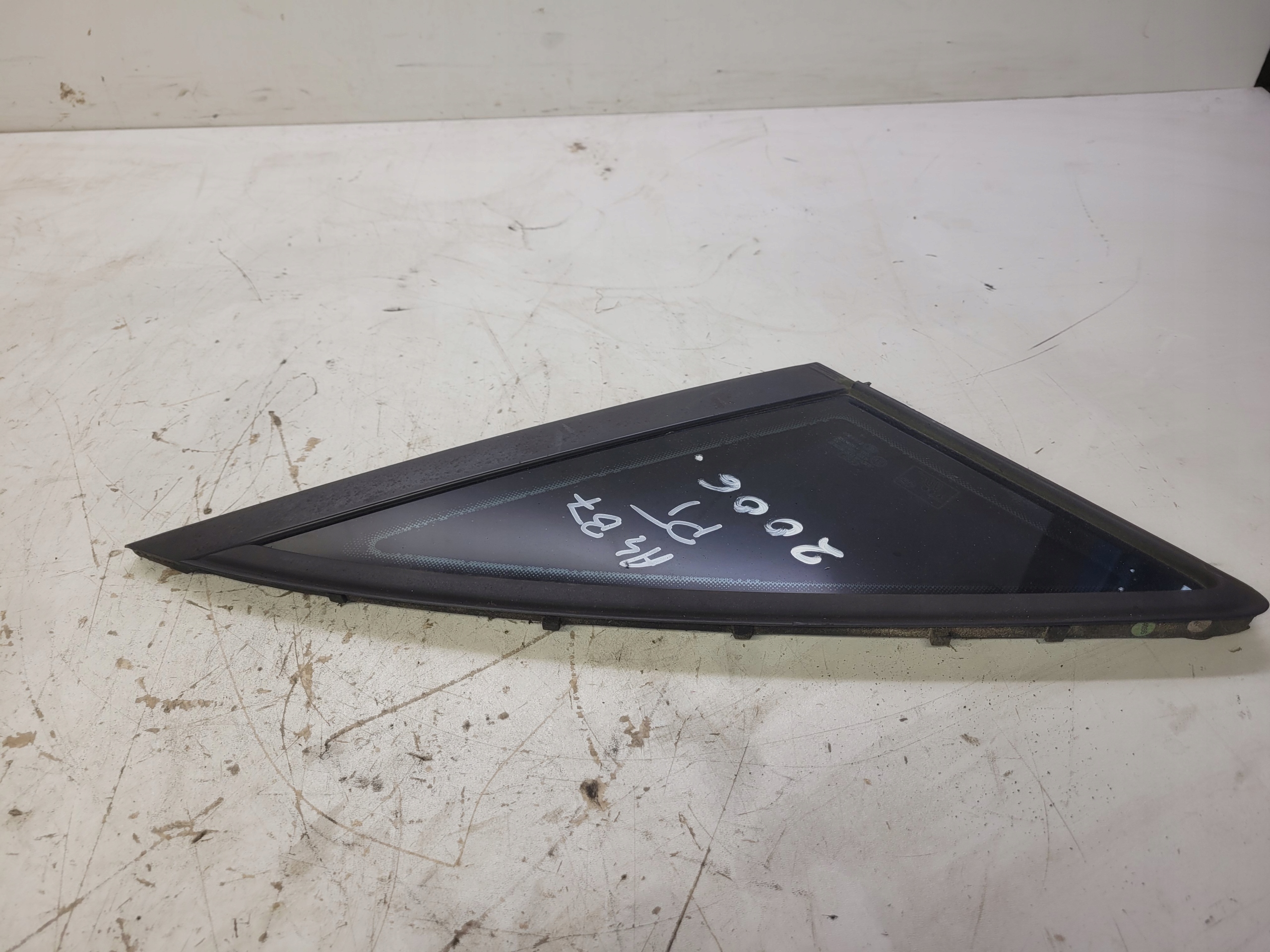 window bodywork AUDI A4 B7 sedan right rear part 2006R