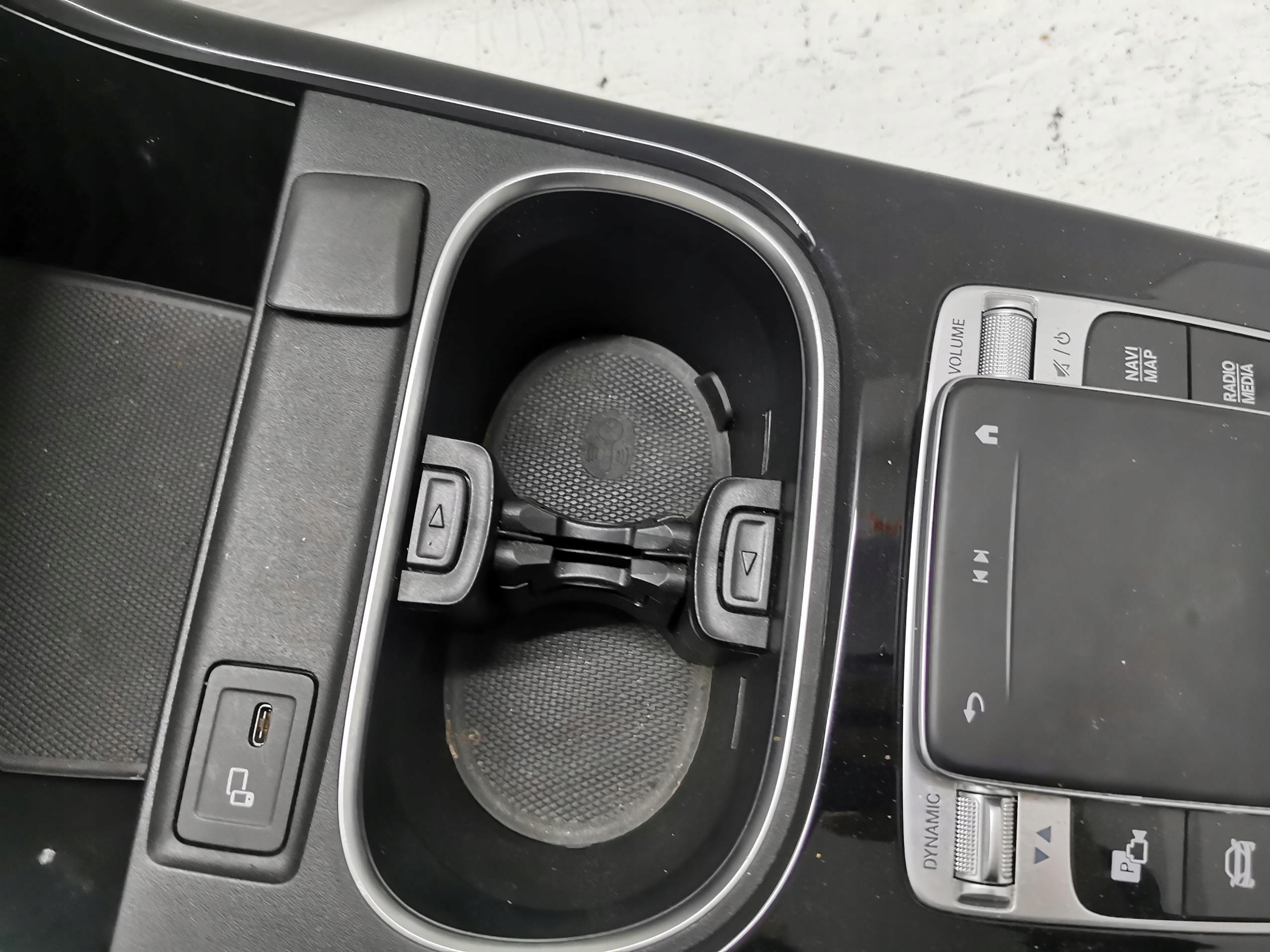 TUNEL central PANEL MERCEDES A-KLASA W177 18- EU
