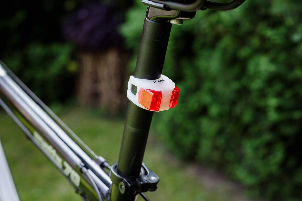 Lampki tył przód KELLYS TWINS Silikonowy zestaw ba Liczba trybów świecenia 2