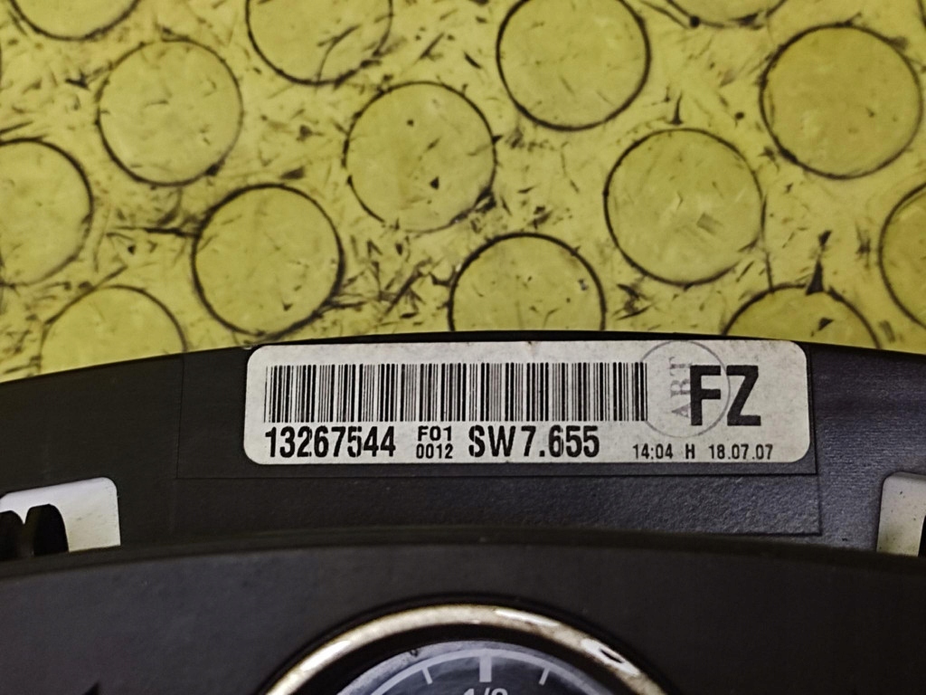 OPEL ZAFIRA B 1.9 JTD dials 13267544