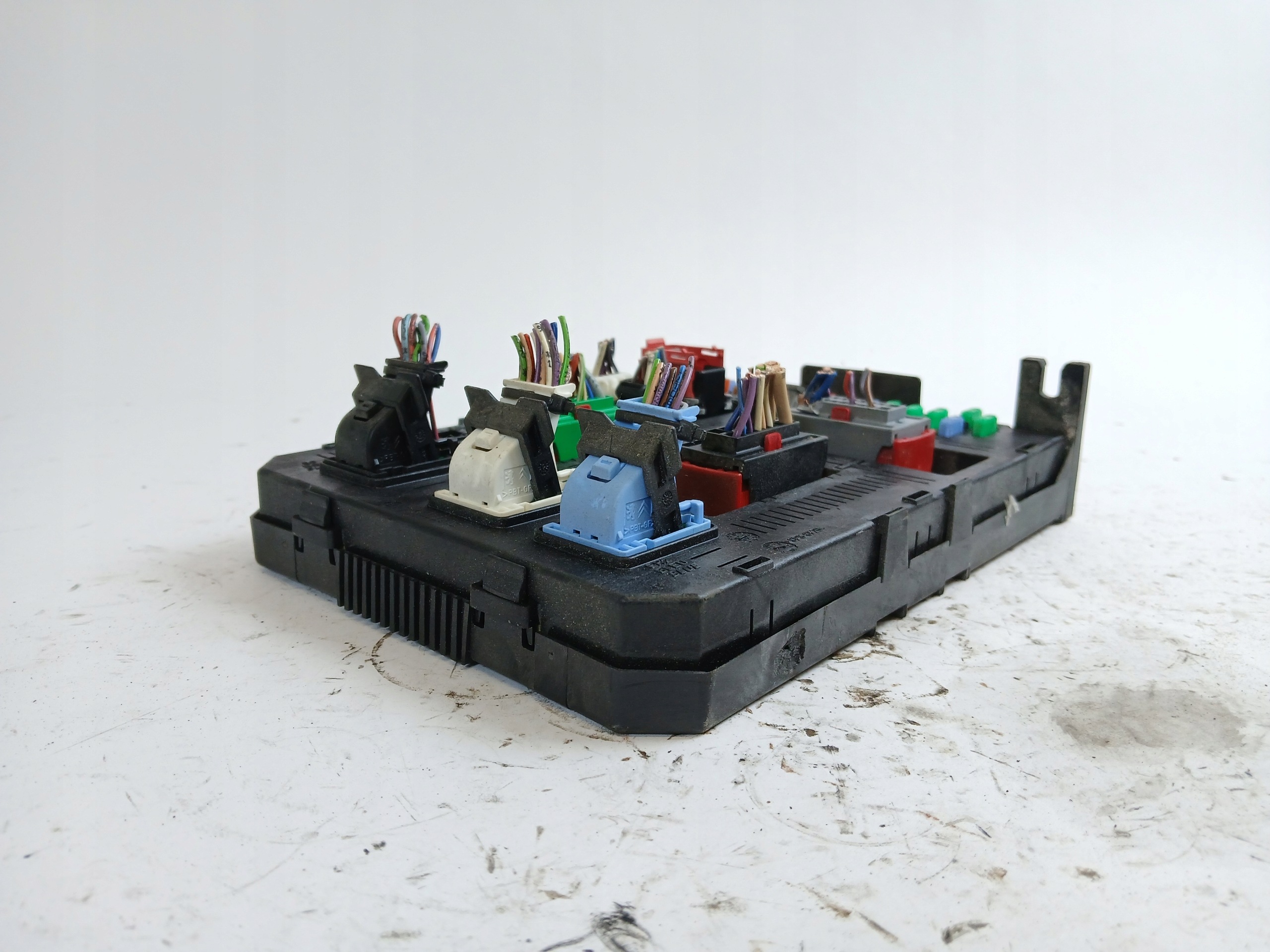 CITROEN C4 and fuse box 9661940480