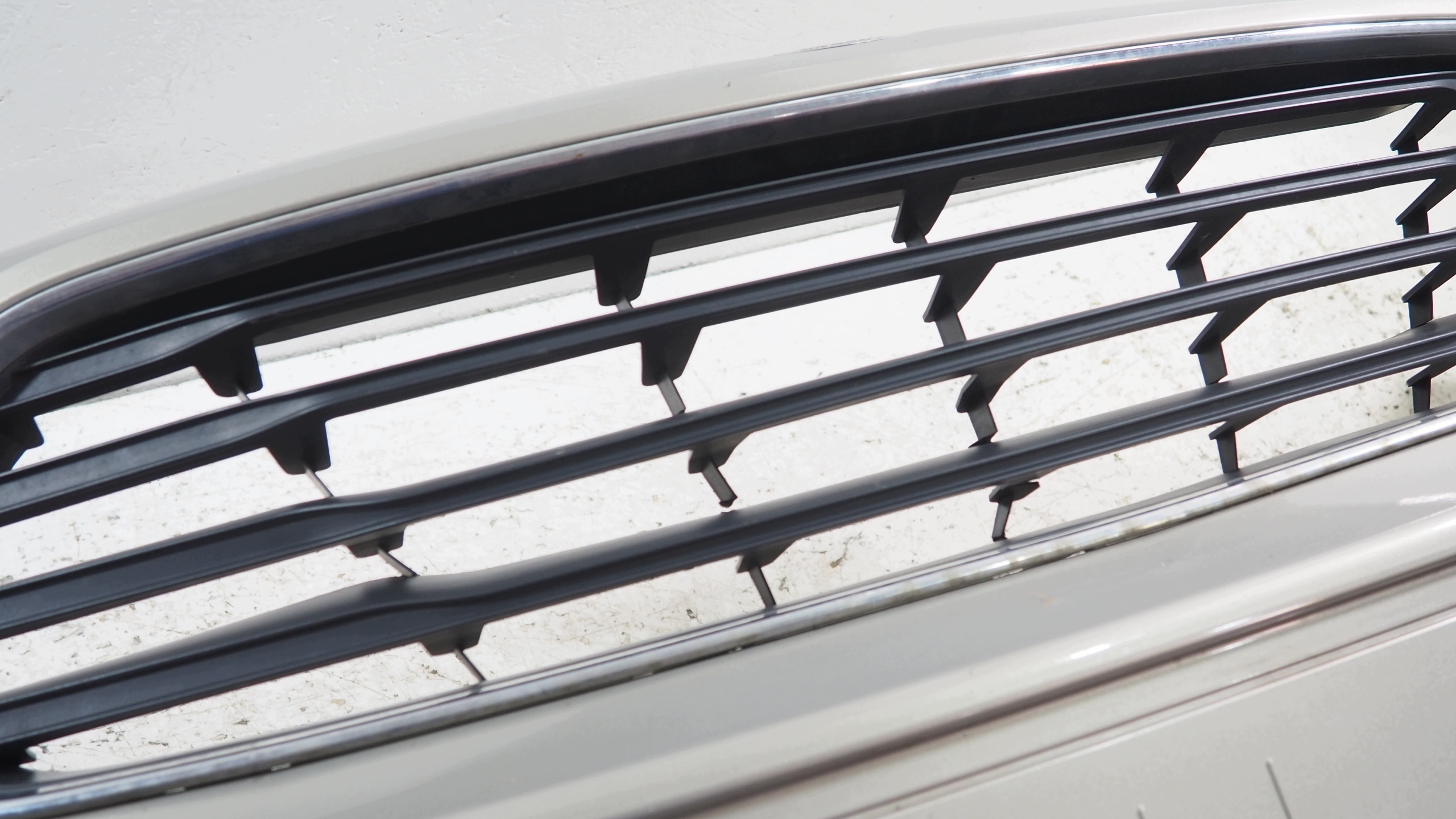 Ford Transit Courier bumper front front ET76-17K819