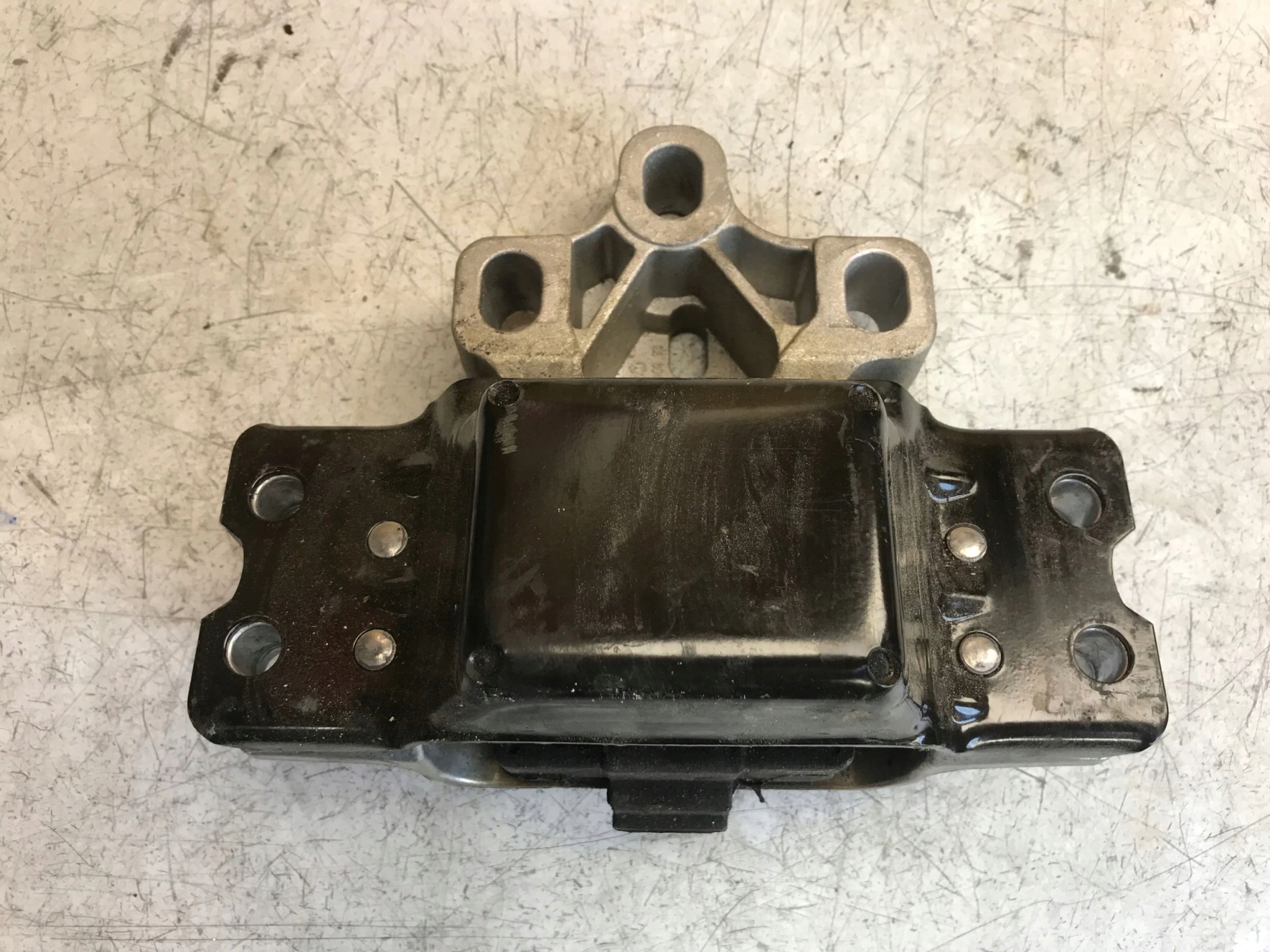 holder engine mount VW TIGUAN 3C0199555S