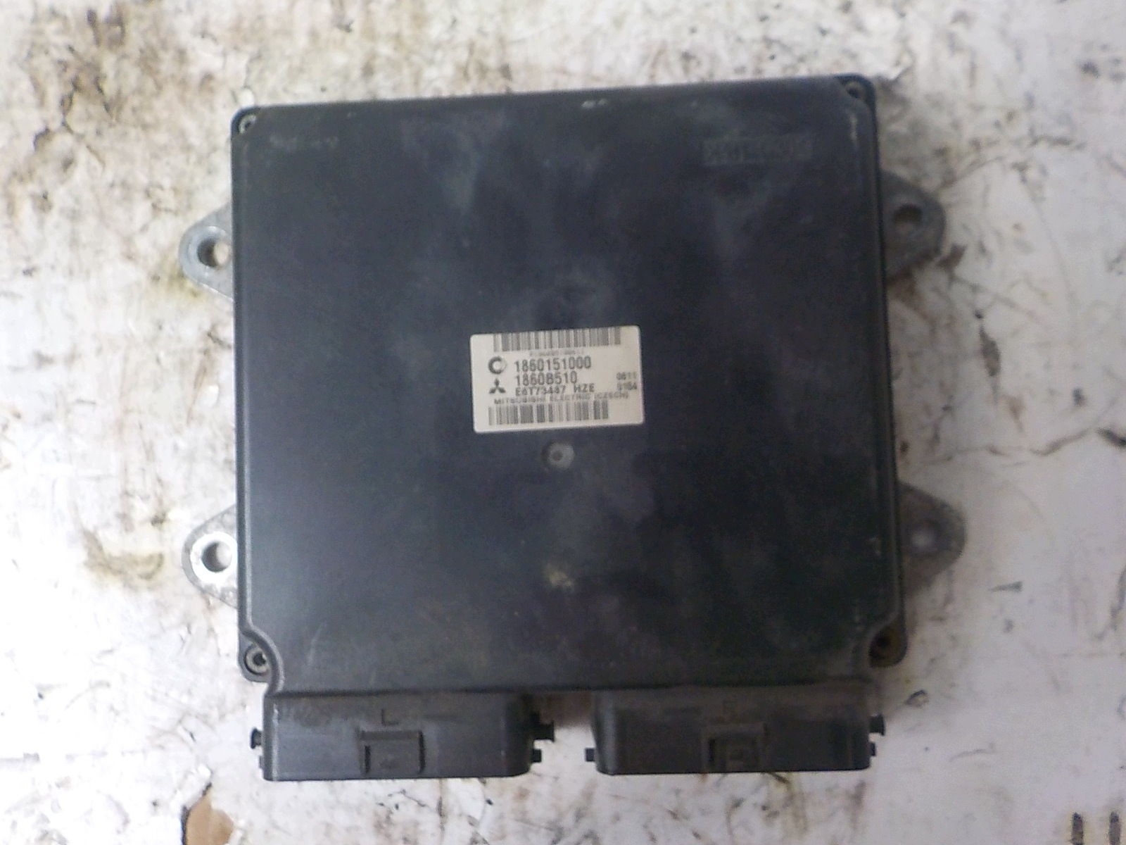 MITSUBISHI COLT VI computer control unit 1860151000 1860B510