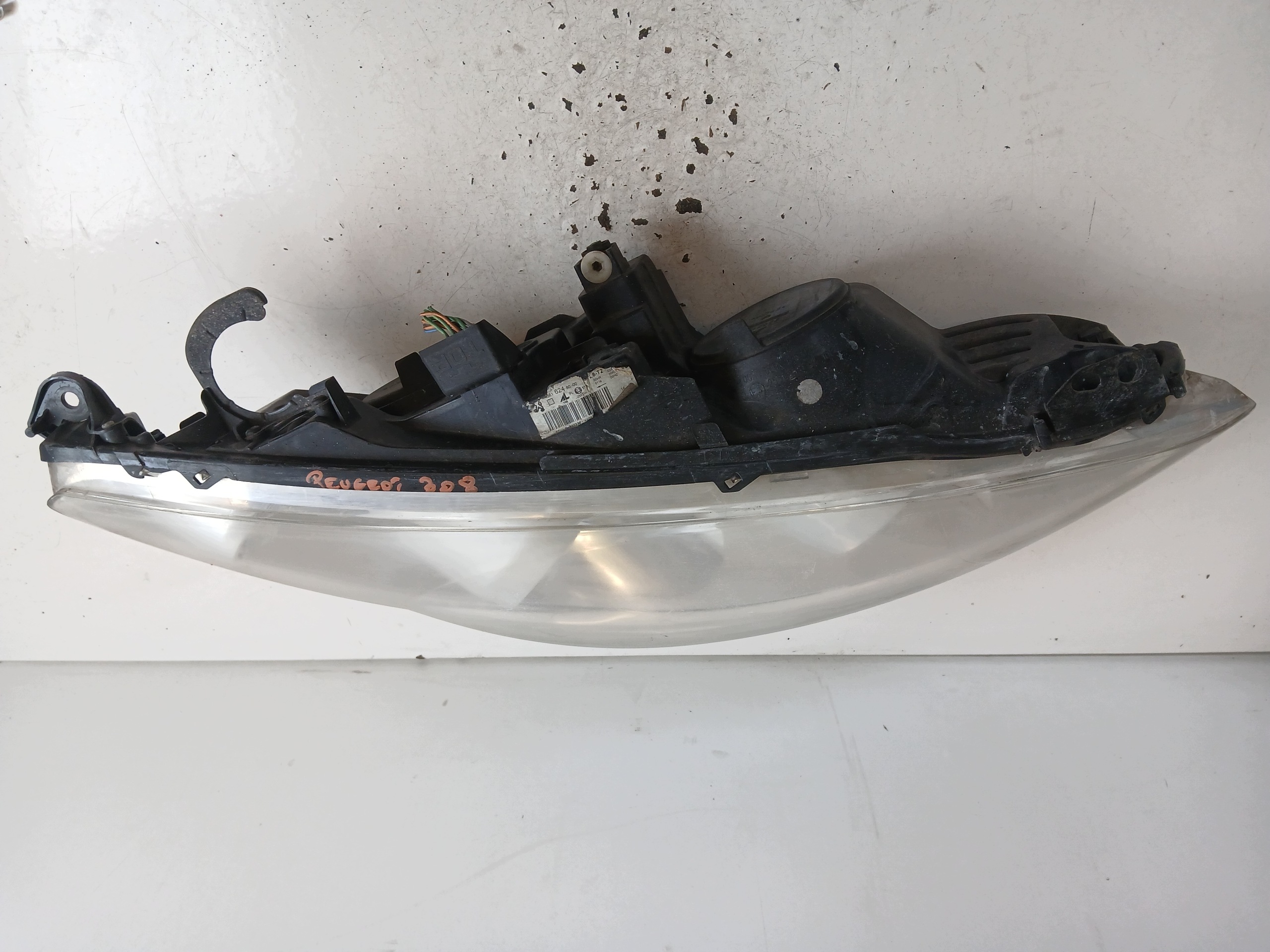 PEUGEOT 308 and light right front 9656162480