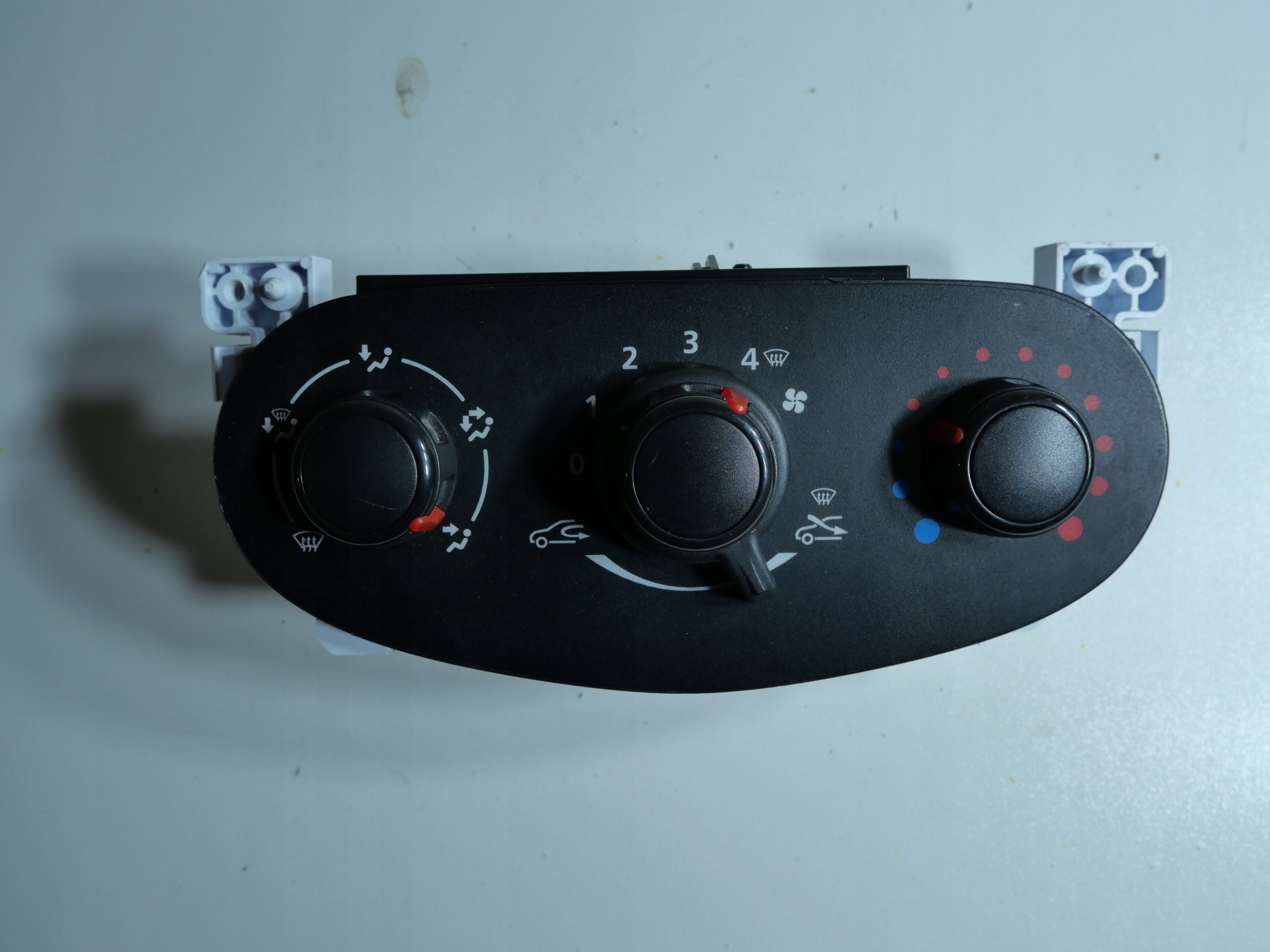 PANEL air conditioning devices DACIA DOKKER 1B1541300