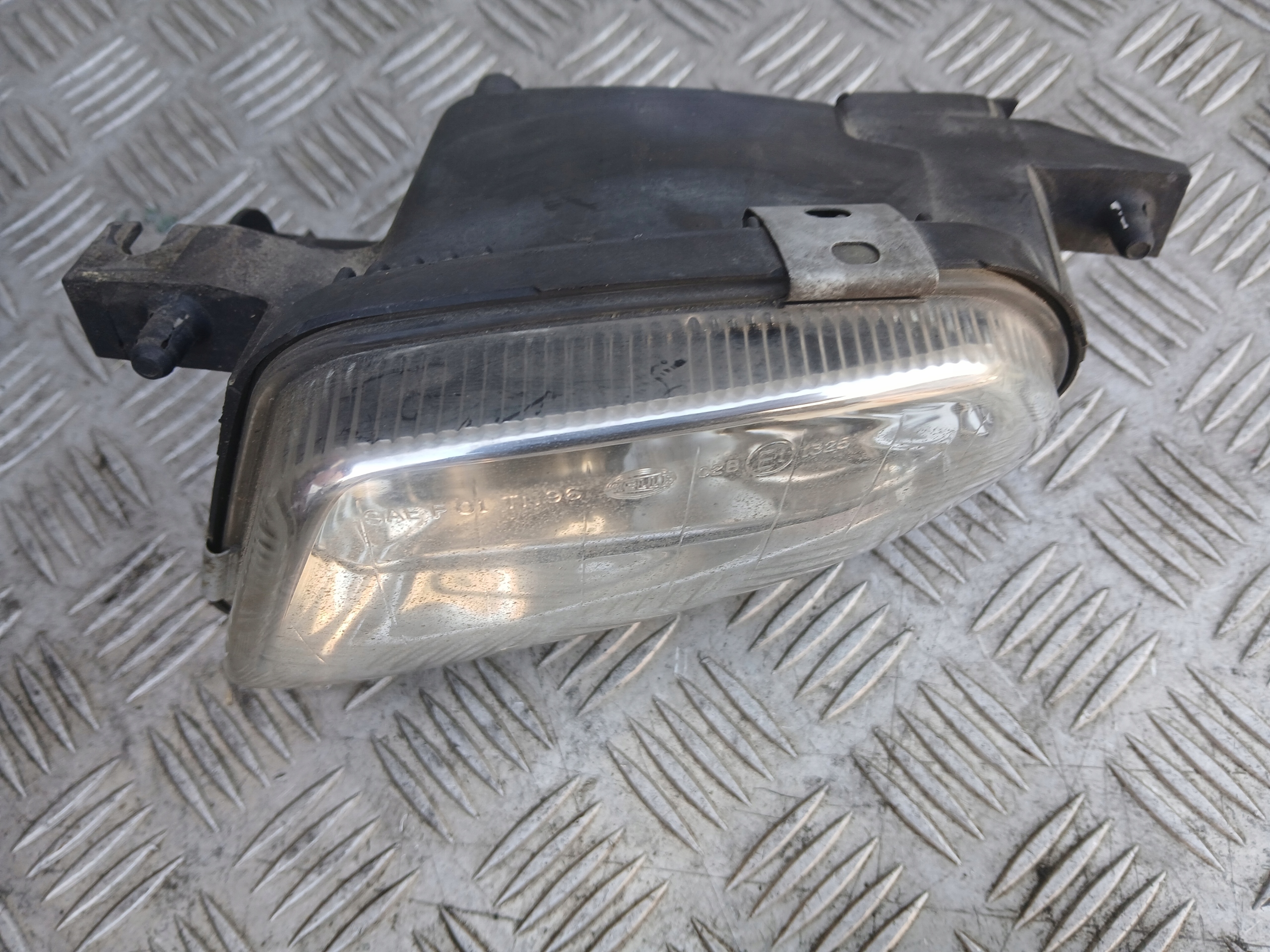 Nebelscheinwerfer Hella links oder rechts Licht Nebelscheinwerfer Mercedes W211