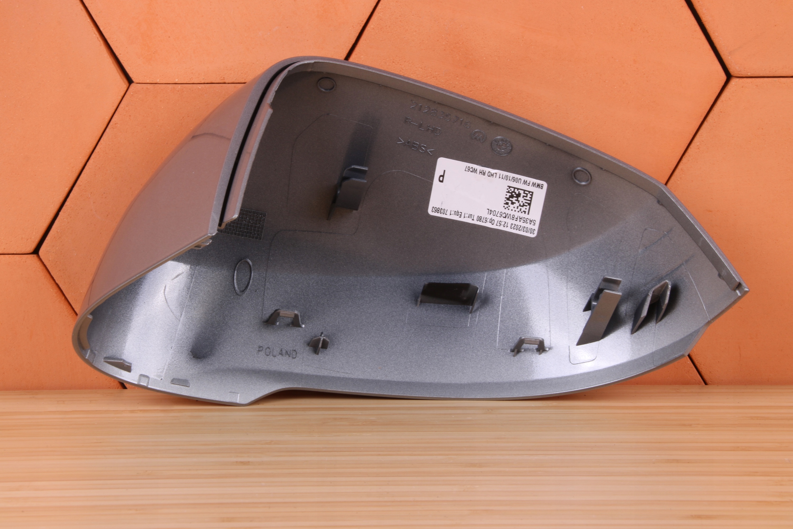 BMW X1 U11 2 U06 obal zrcadla pravá C67