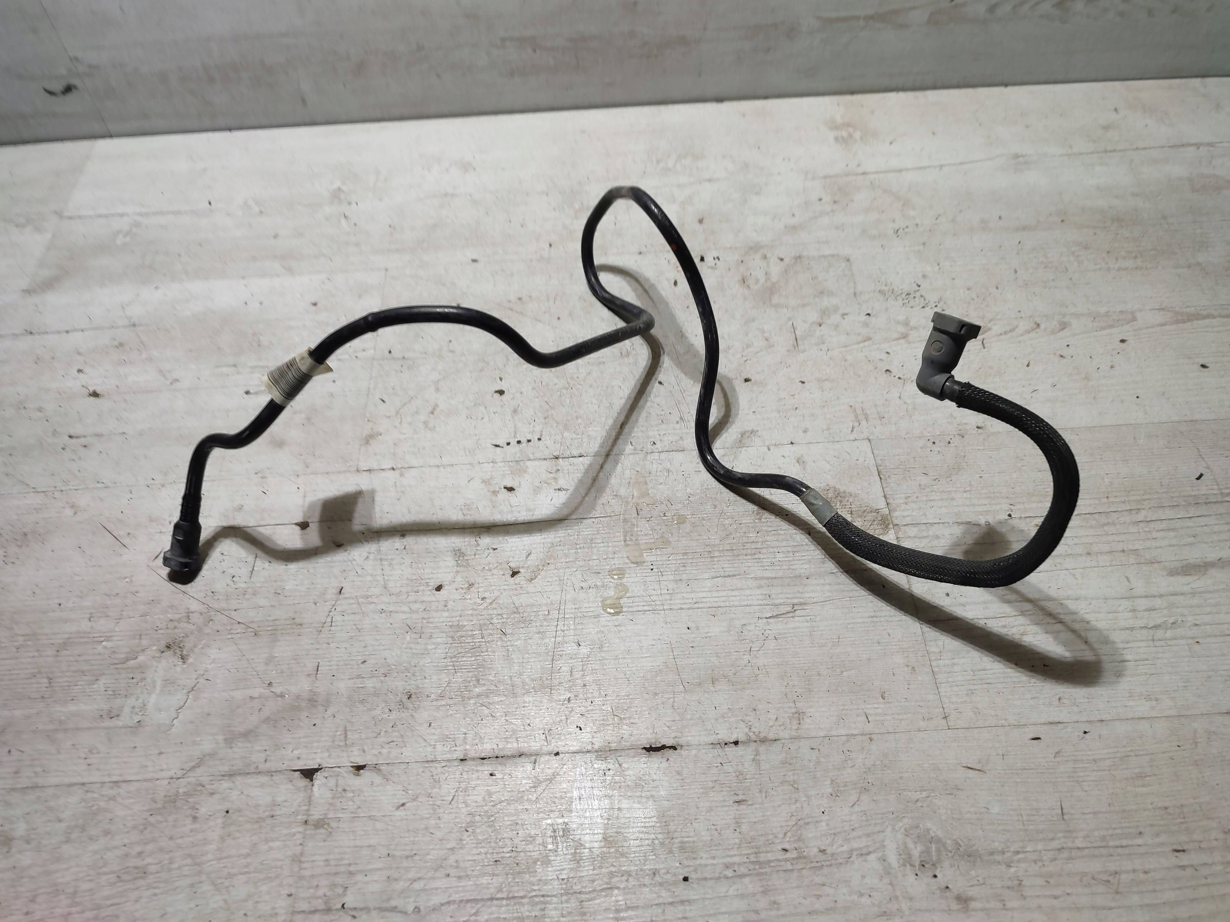 Peugeot 2008 II 2020 fuel line