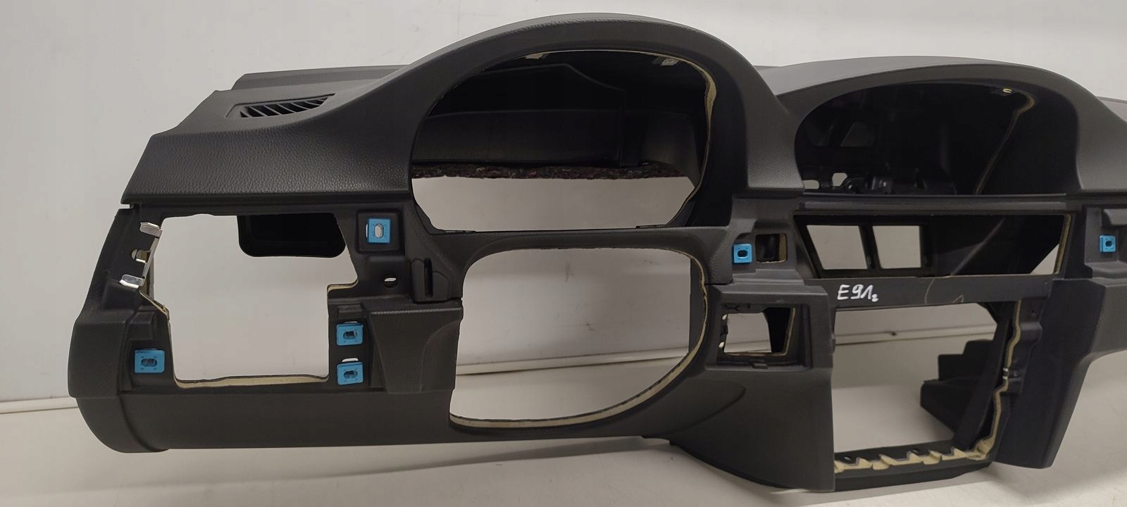 dashboard console airbags tension belts BMW E91 320i