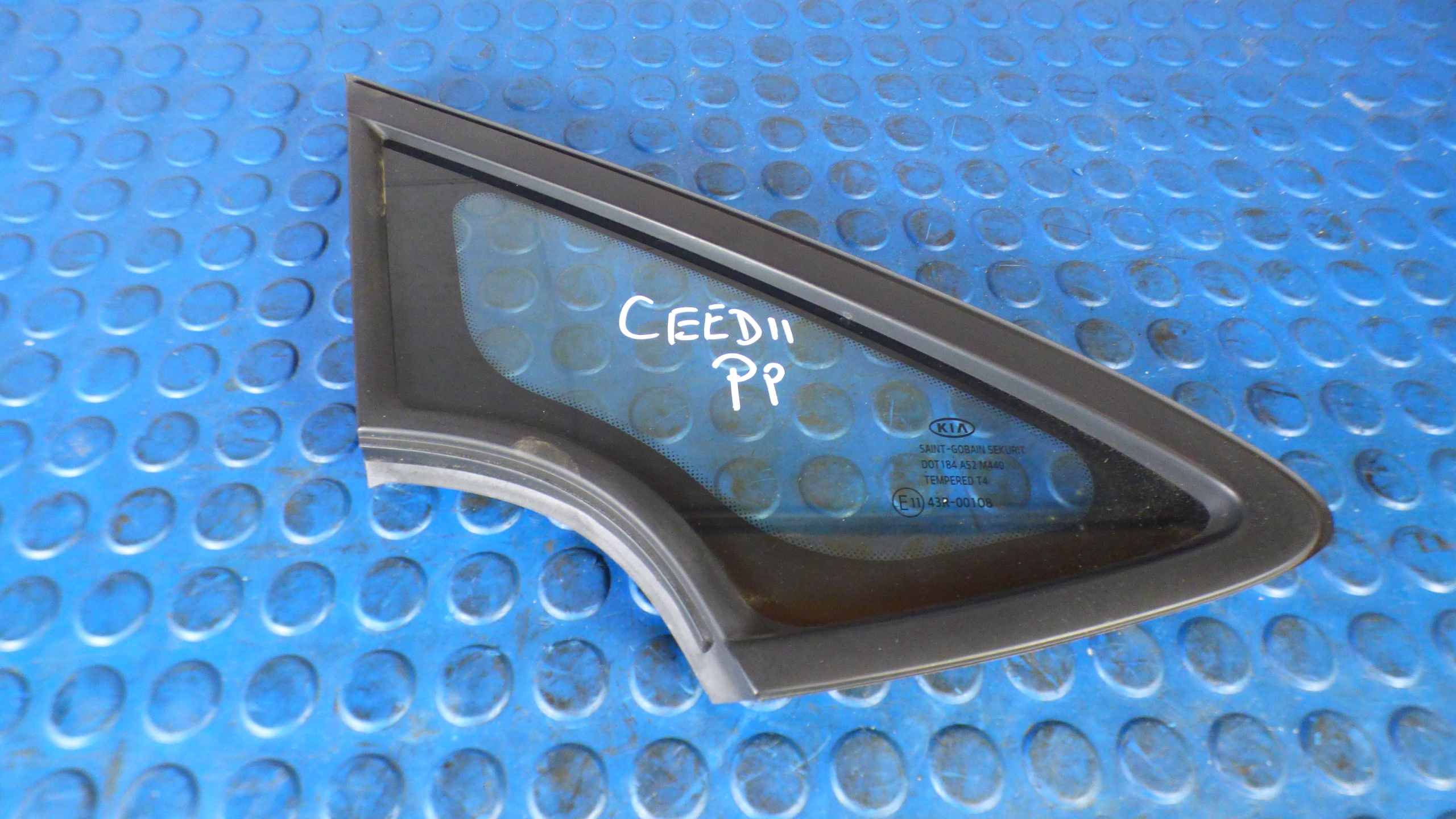 window bodywork left right front KIA CEED II