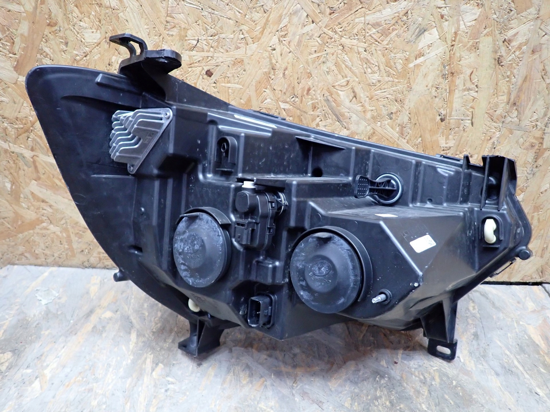 light left REFLEKTOR left RENAULT MASTER III LIFT IV 2019- 260607867R