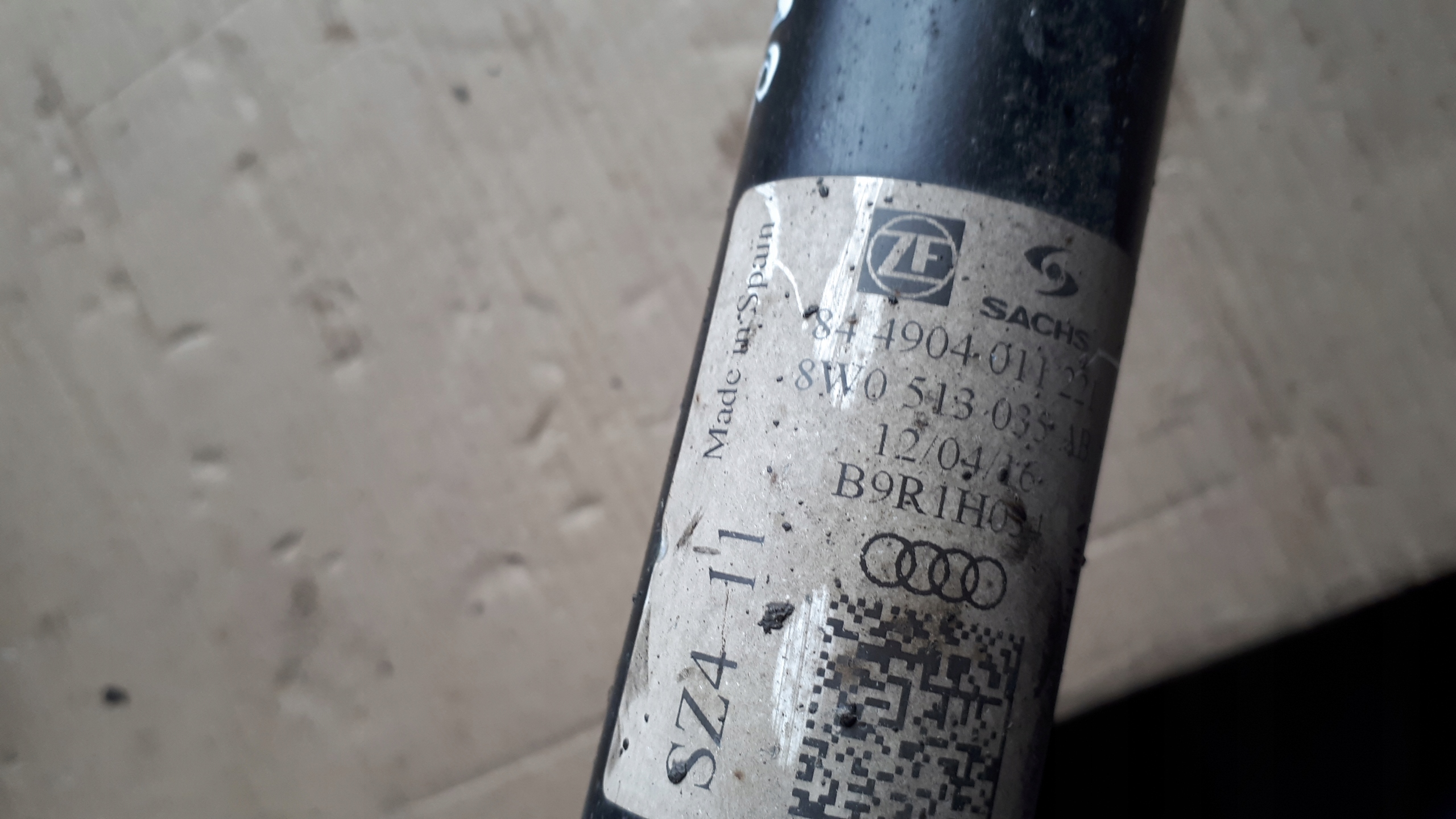 A4 B9 8W Stoßdämpfer heck hinten 8W0513028AA