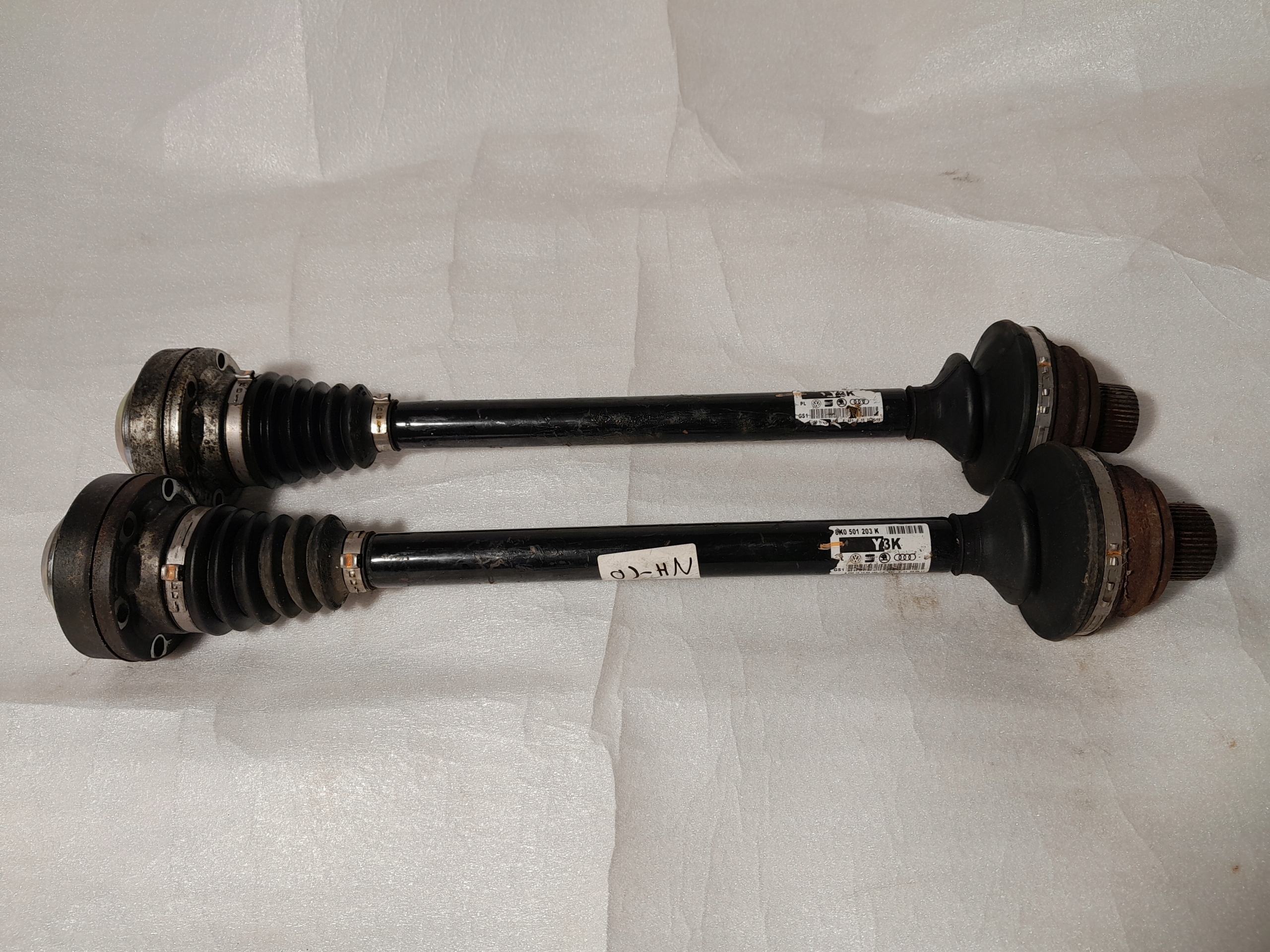 AUDI A4 B8 semi-axis 8K0501203K