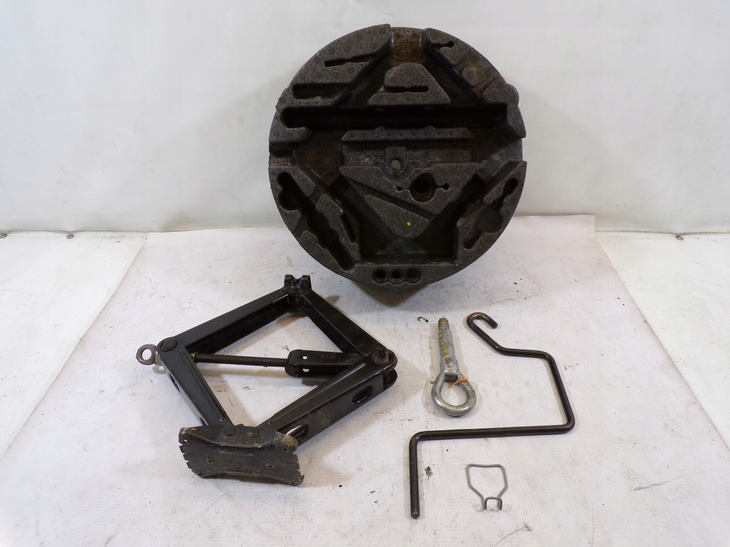 boot floor well OPEL VECTRA C LIFT