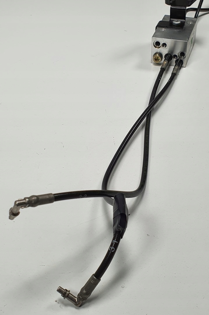 ROZDZIELACZ HYDRAULIKI DACHU VOLVO C70 II 09466628 Typ samochodu Samochody osobowe