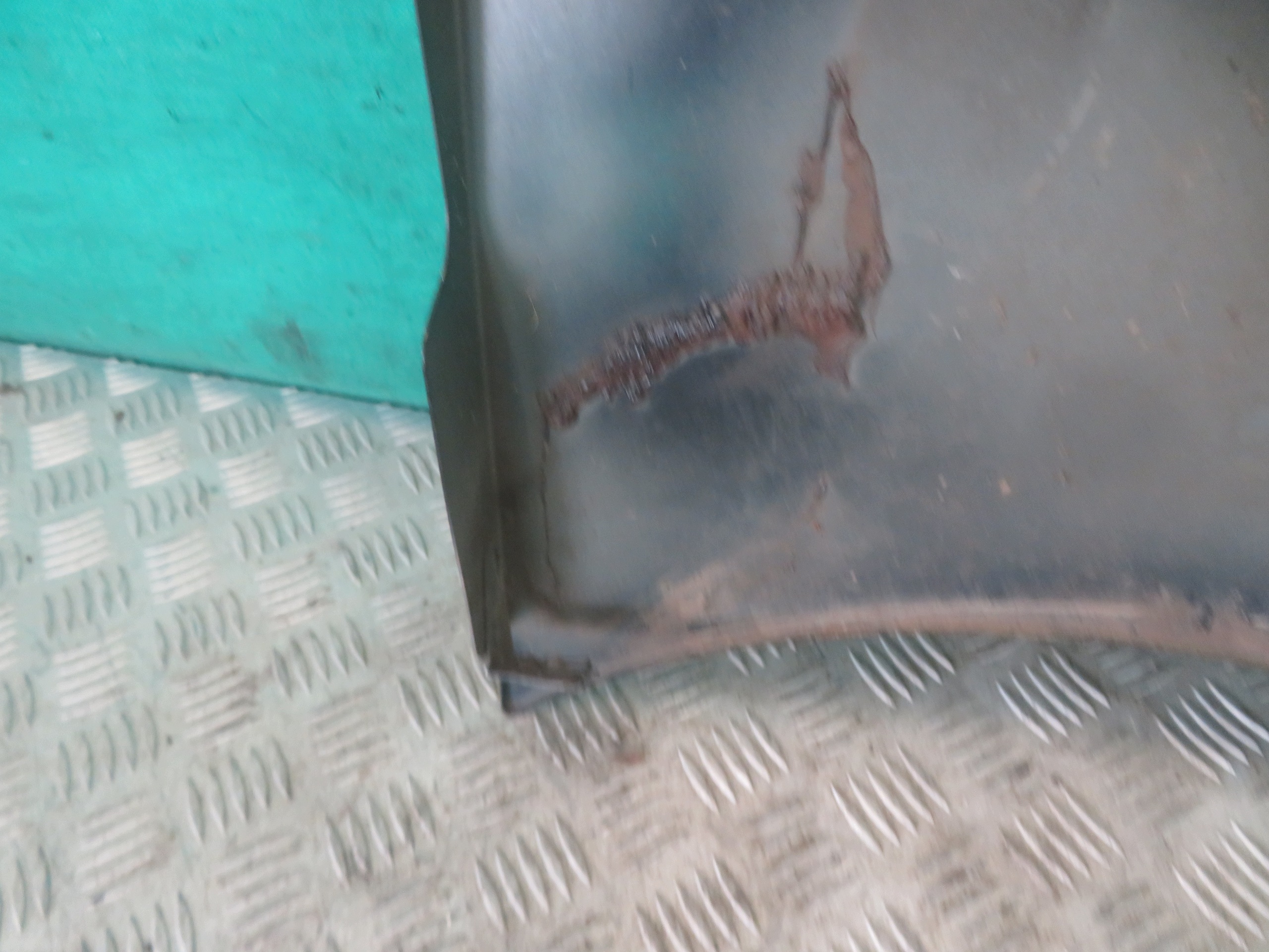 fender left front OPEL VIVARO RENAULT TRAFIC 17R