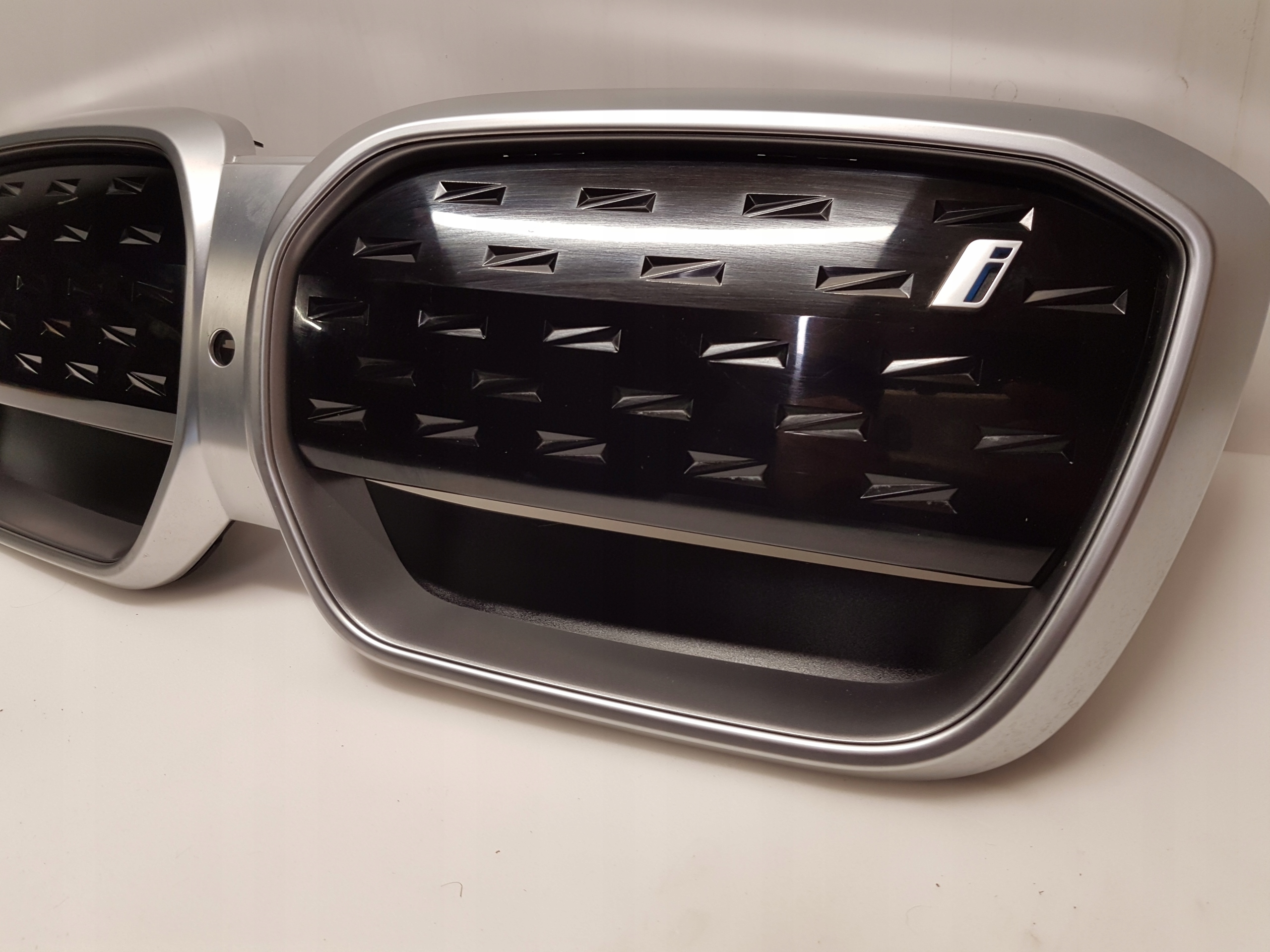 mask NERKI BMW iX3 G08 LCI 5A34E66