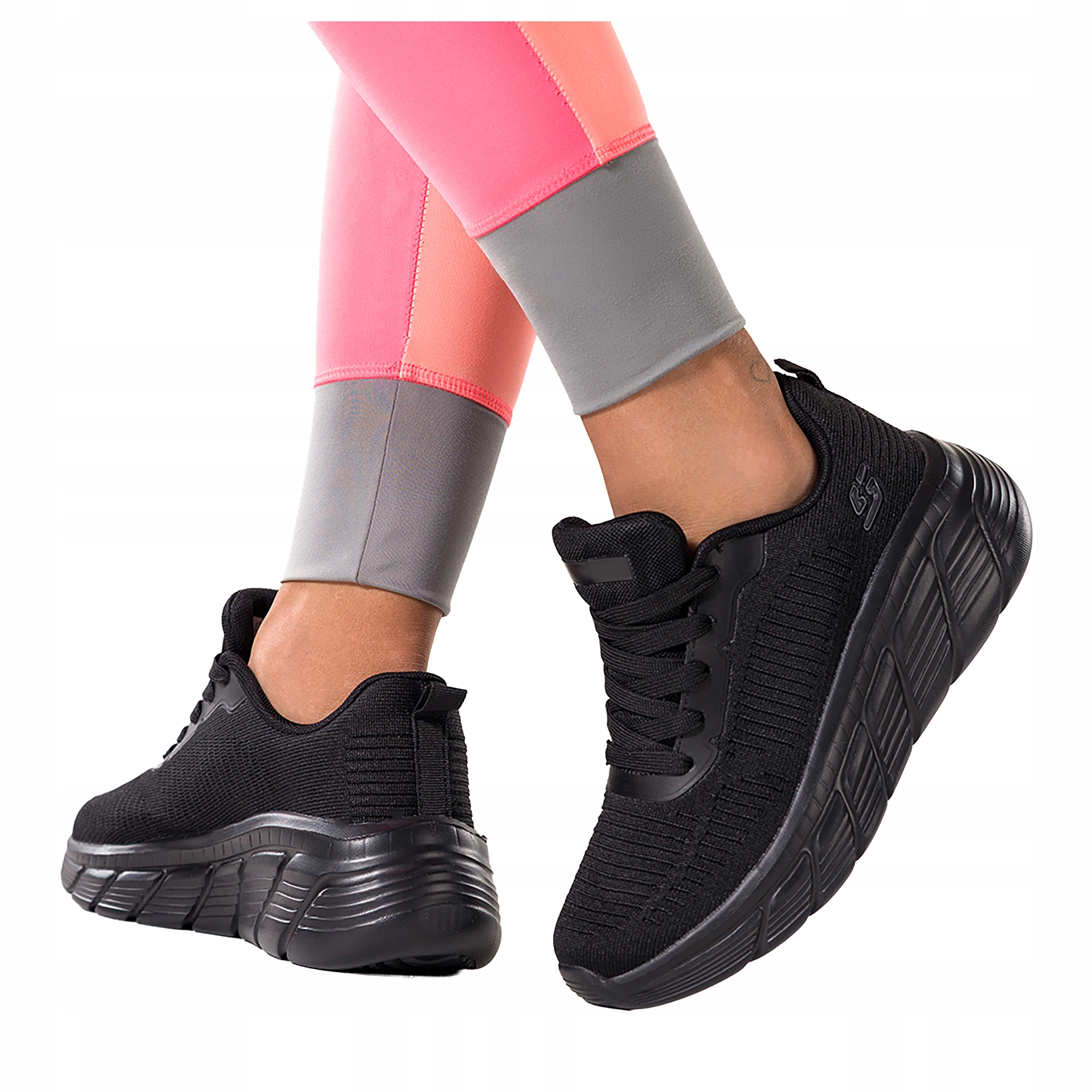 Černé dámské tenisky na platformě se šněrováním pro sportovní fitness, velikost 39