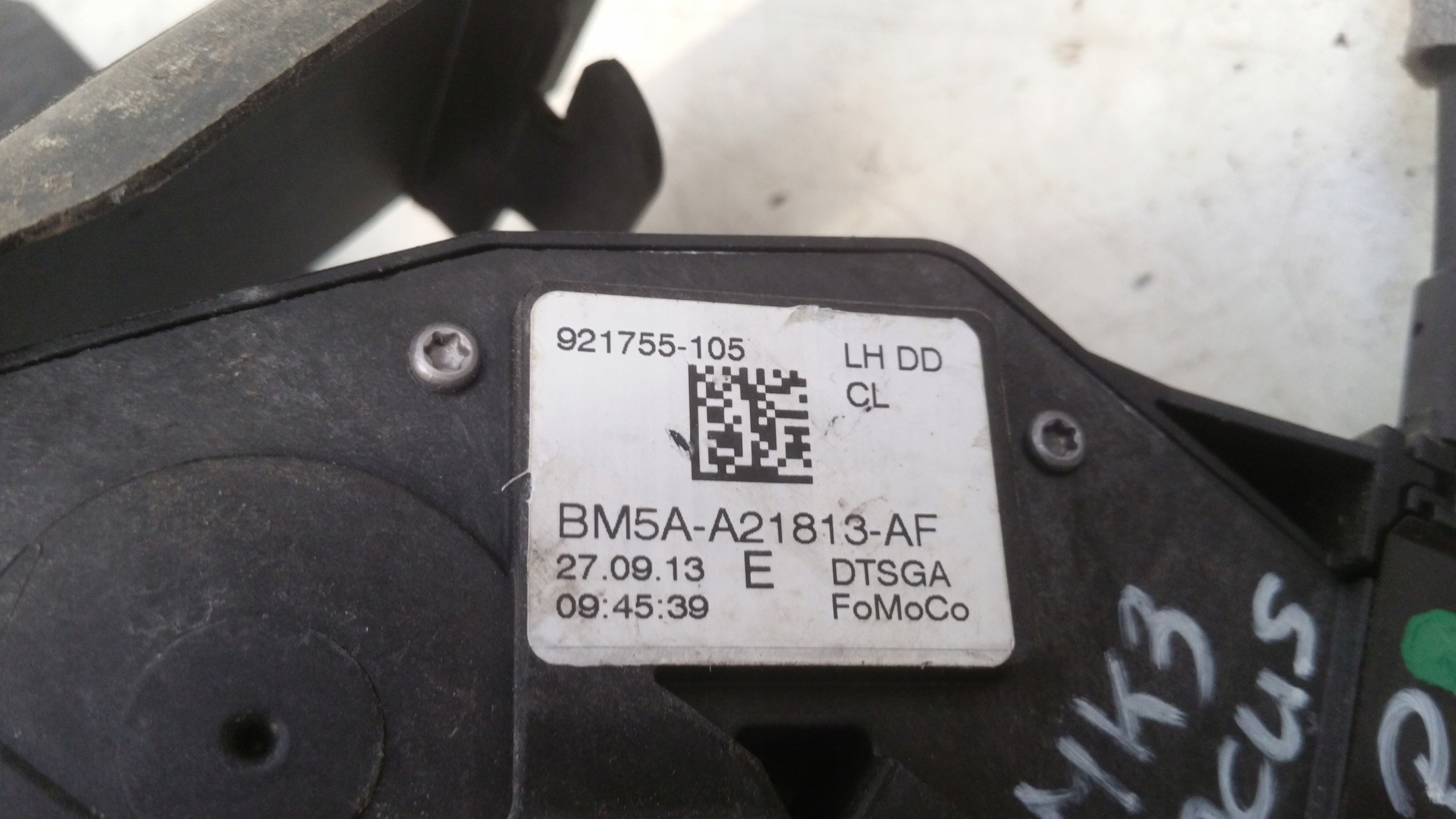 lock left front BM5AA21813AF Ford Focus MK3