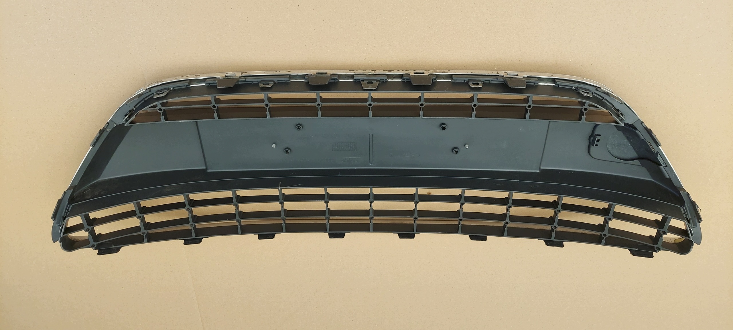 front prekladgrill grid central FORD FIESTA MK7 08-13 original 8A61-17B968-D