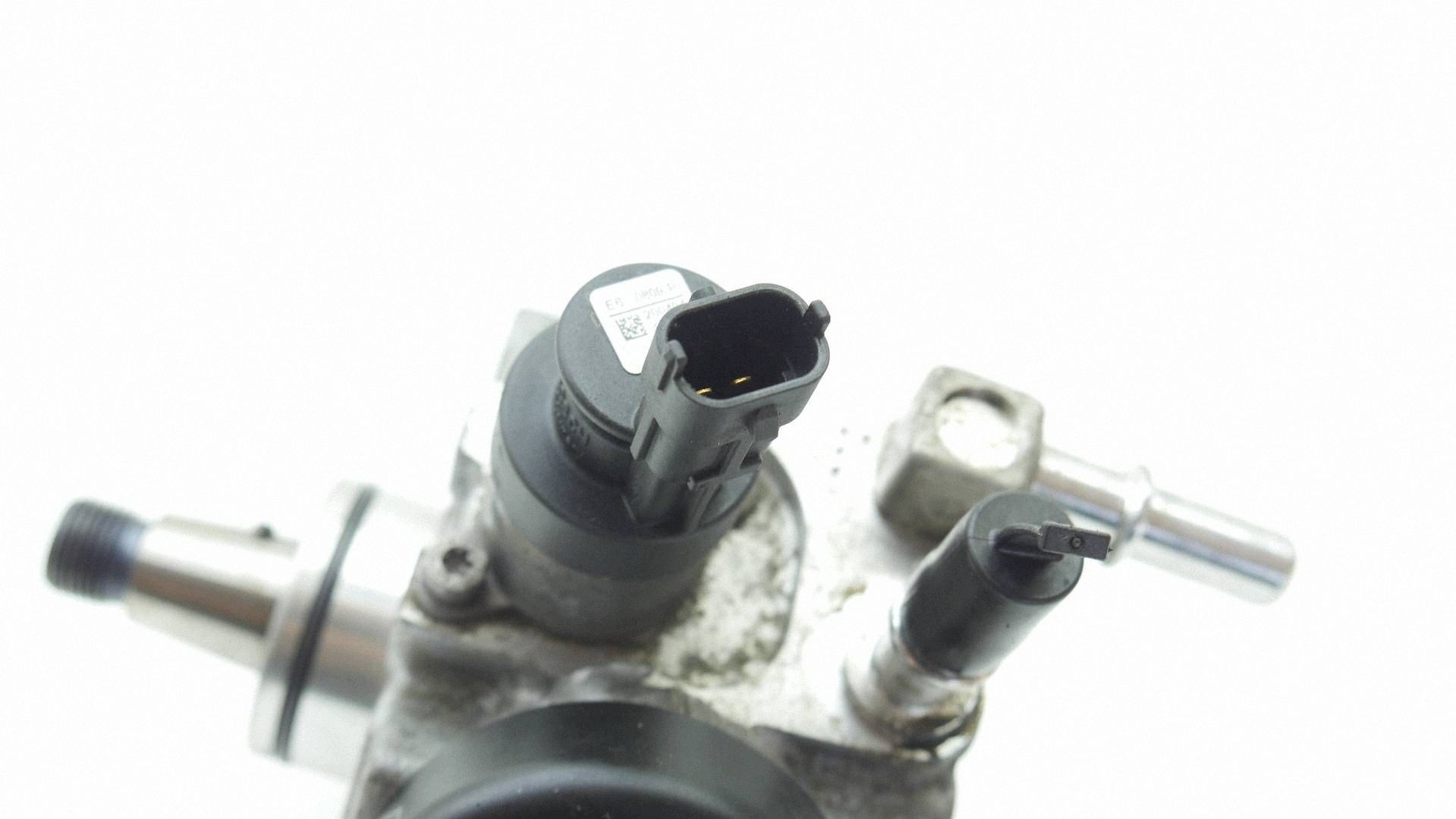 Pompe d’injection KIA SPORTAGE IV 2.0 CRDI 33100-2F600