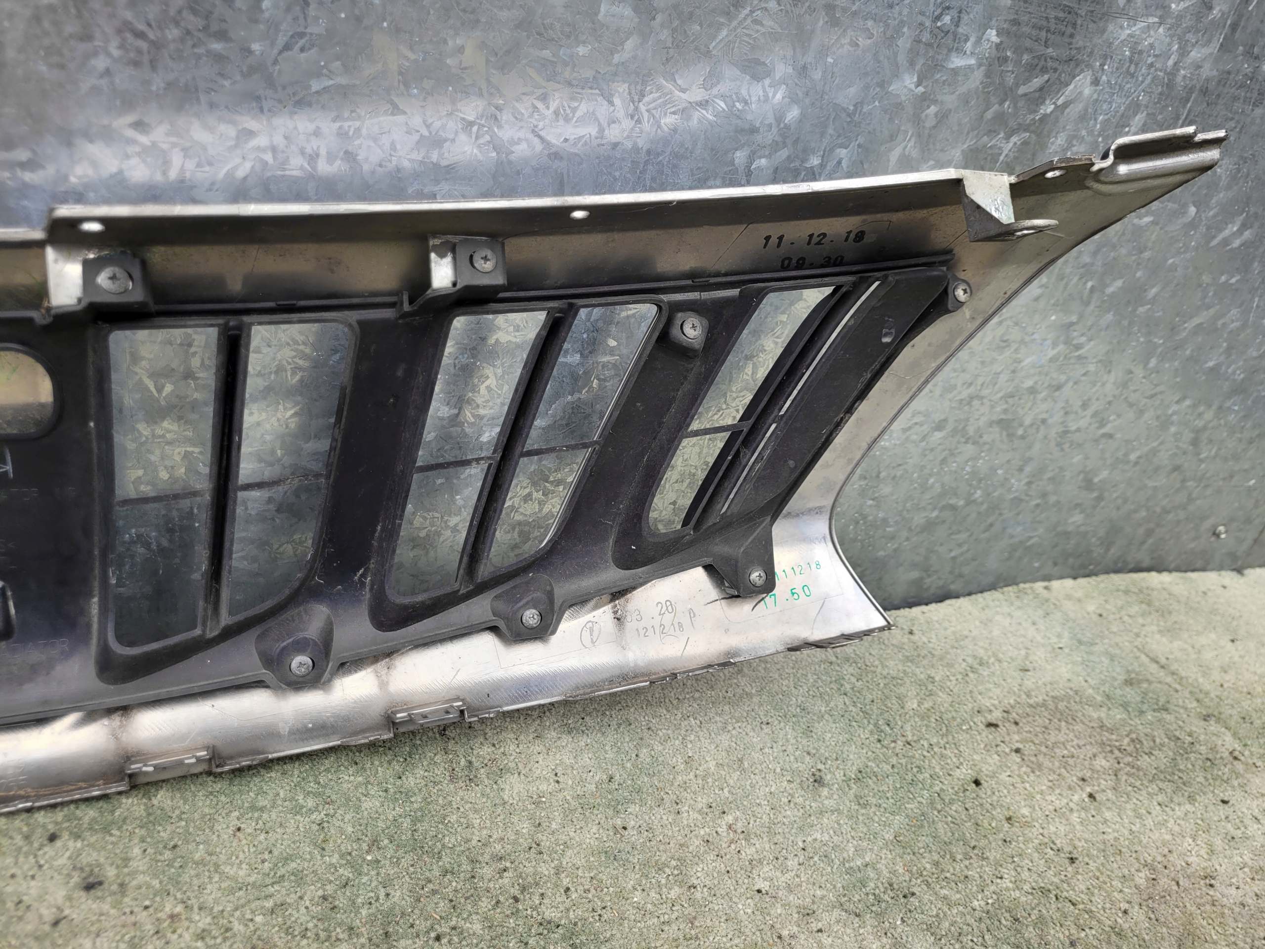 Mitsubishi L200 K60T Kühlergrill FRONTGRILL Kühlergitter - Thumbnail 9