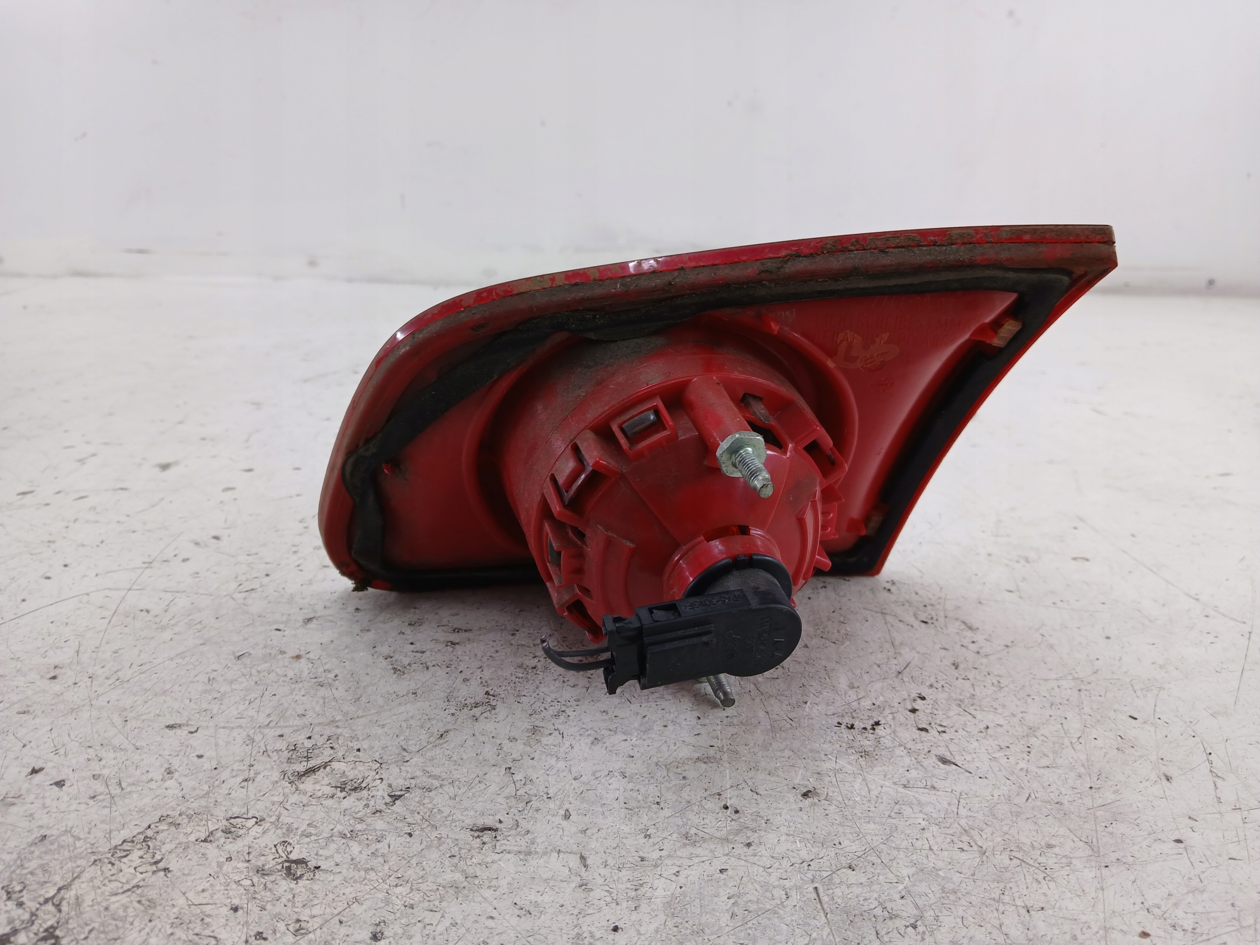 VW PASSAT B6 KOMBI light left rear part trunk door