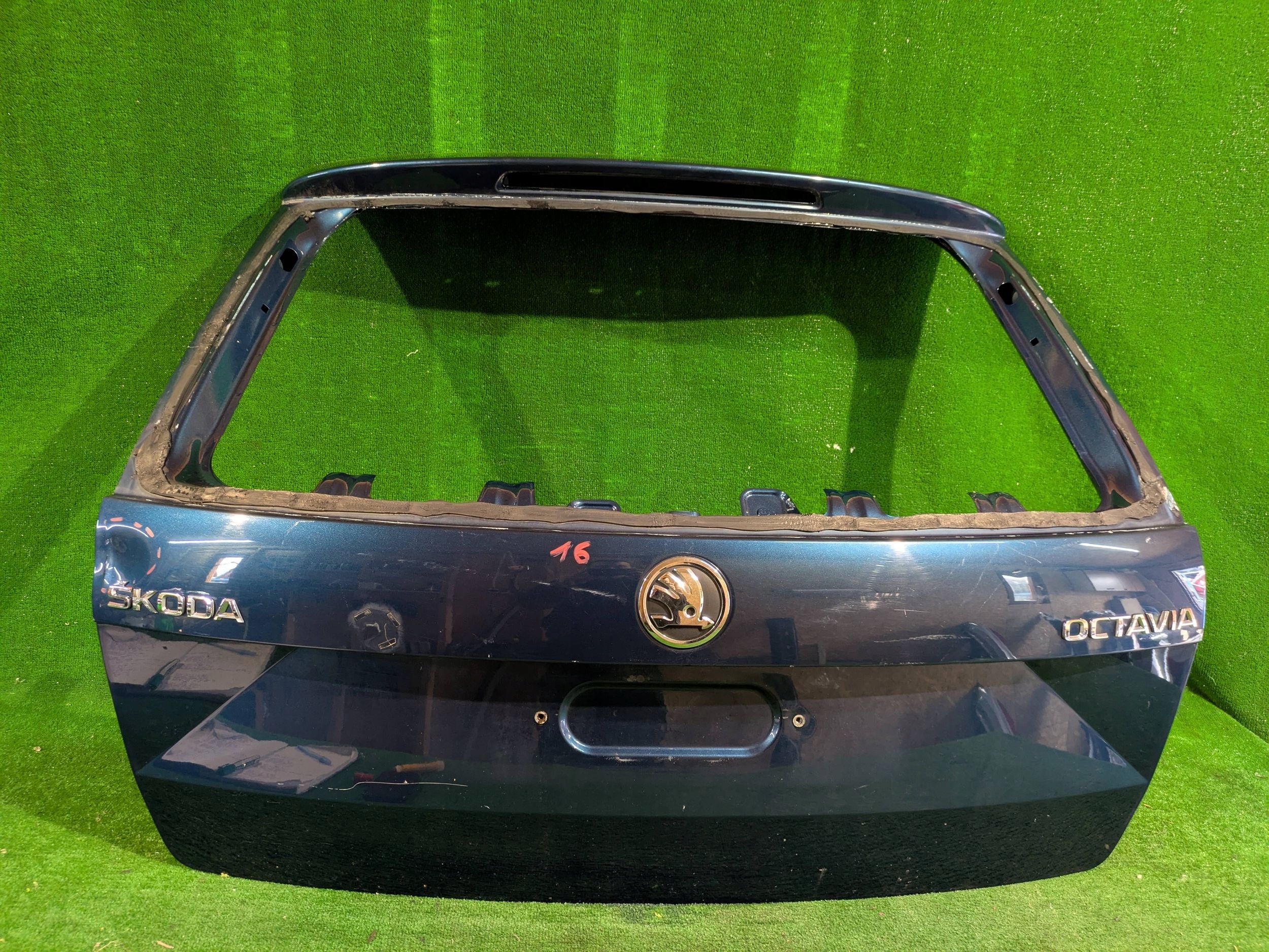 boot doors rear part boot SKODA OCTAVIA III KOMBI NR.16