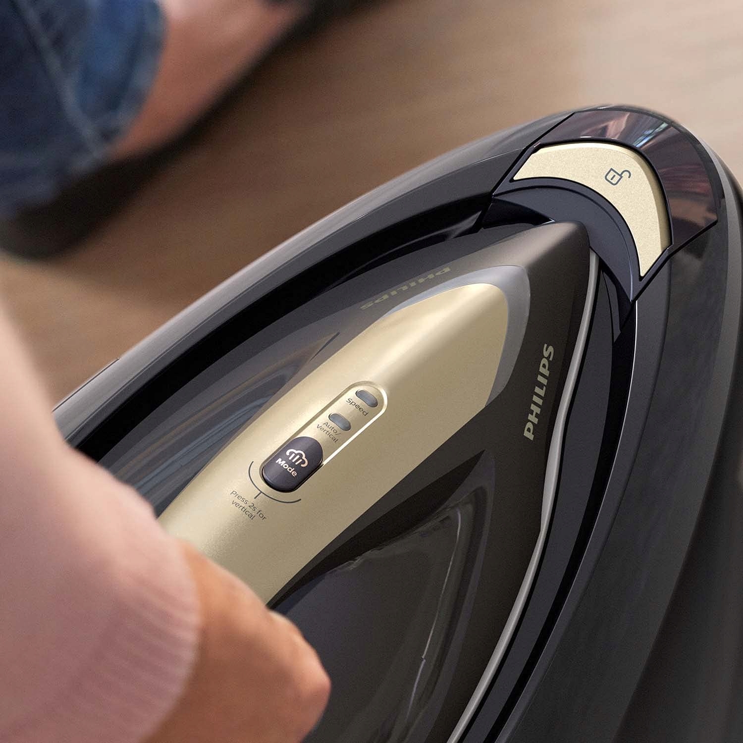 ŻELAZKO SMART Z GENERATOREM PARY stacja parowa PHILIPS PERFECTCARE 8,5 BAR Długość przewodu sieciowego 1.81 m