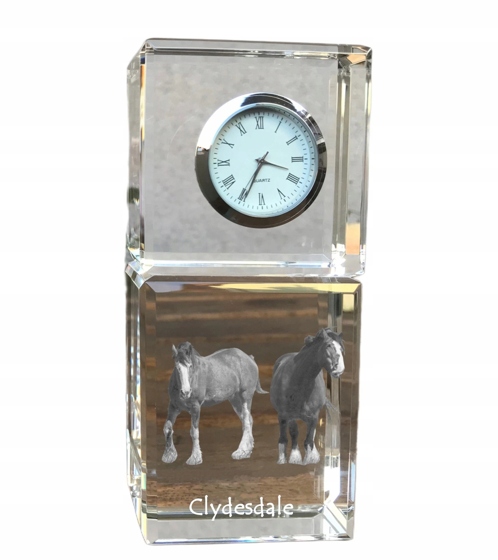 Kôň Clydesdale krištáľové stolové hodiny s vašou fotografiou, suvenír