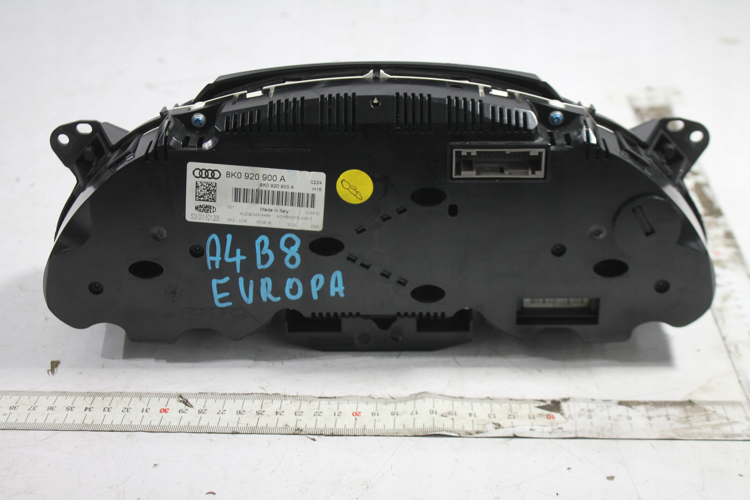 dials dials 8K0920900A AUDI A4 B8 1.8 TFSI EURO