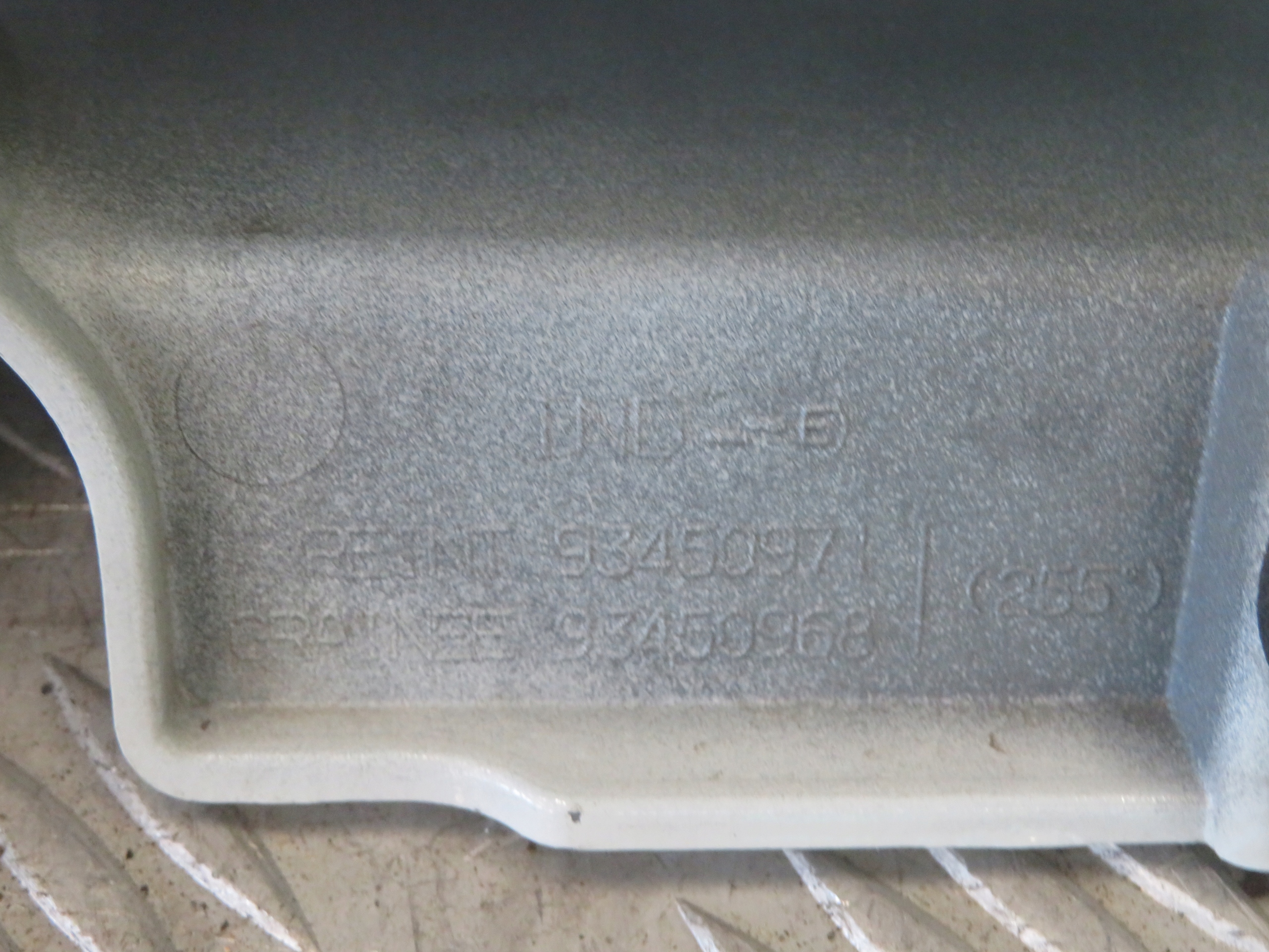 light right rear part OPEL VIVARO RENAULT TRAFIC 23R 93450971
