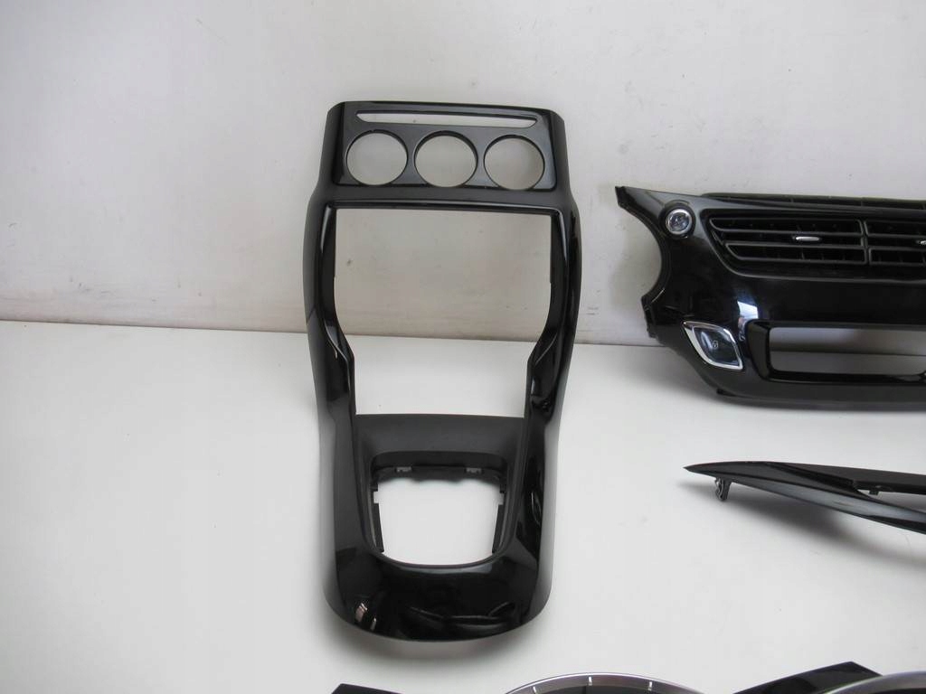 LISTWY DEKOR KOMPLET CITROEN DS3 09-15 Wersja Europejska