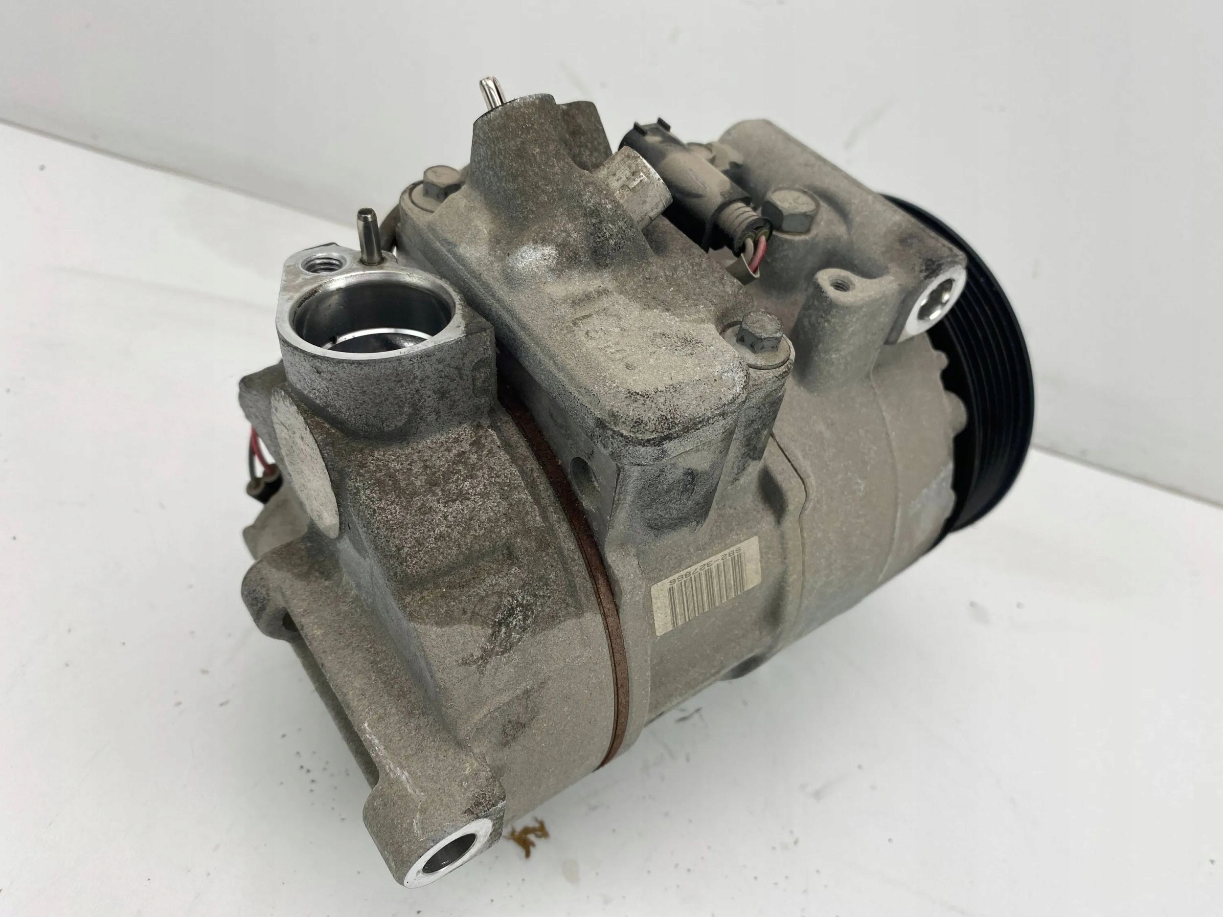 Mercedes E250 CGI W212 kompresor klimatizaci A0022304411