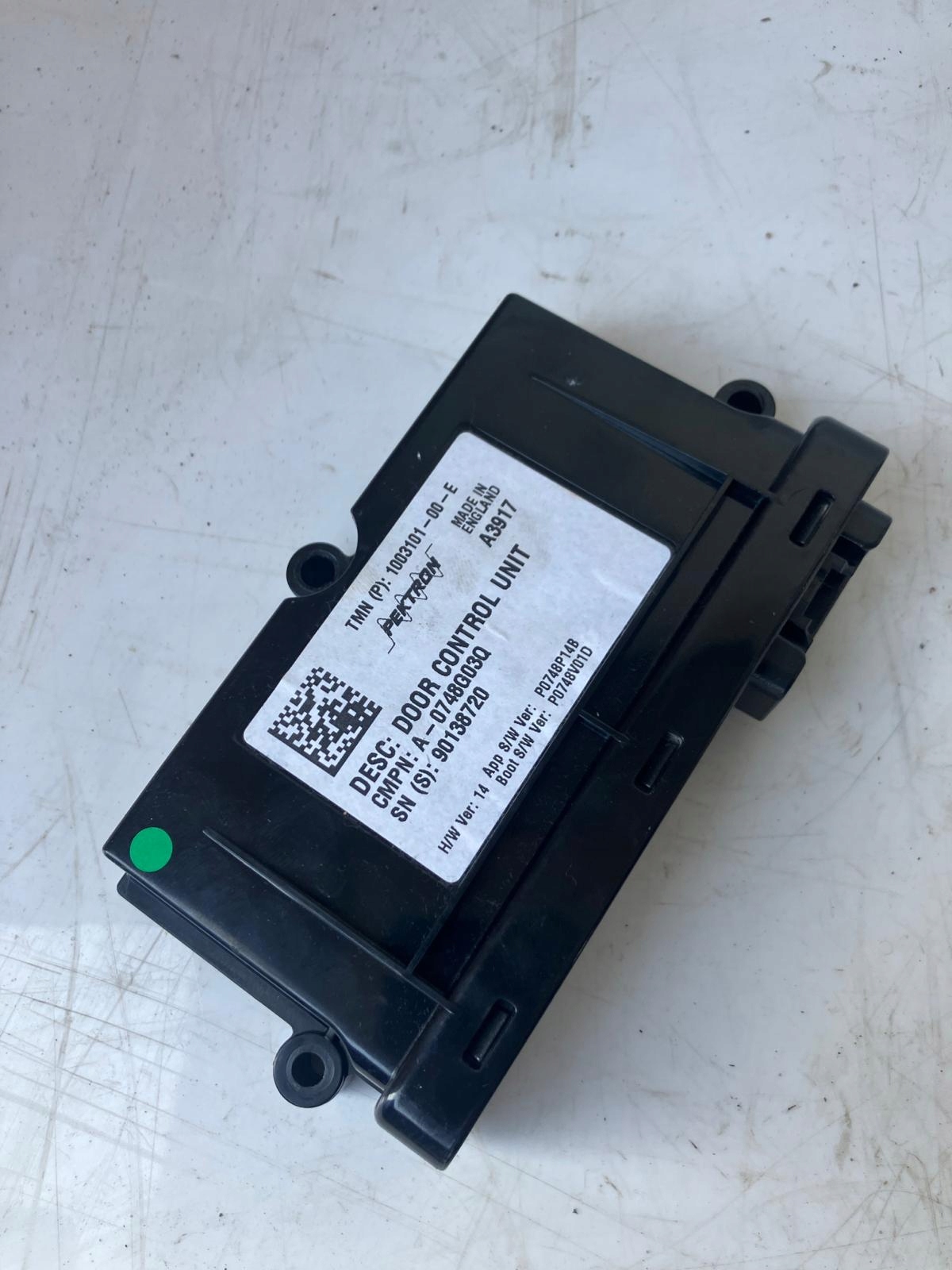 module control unit door front TESLA MODEL S 1003101-00
