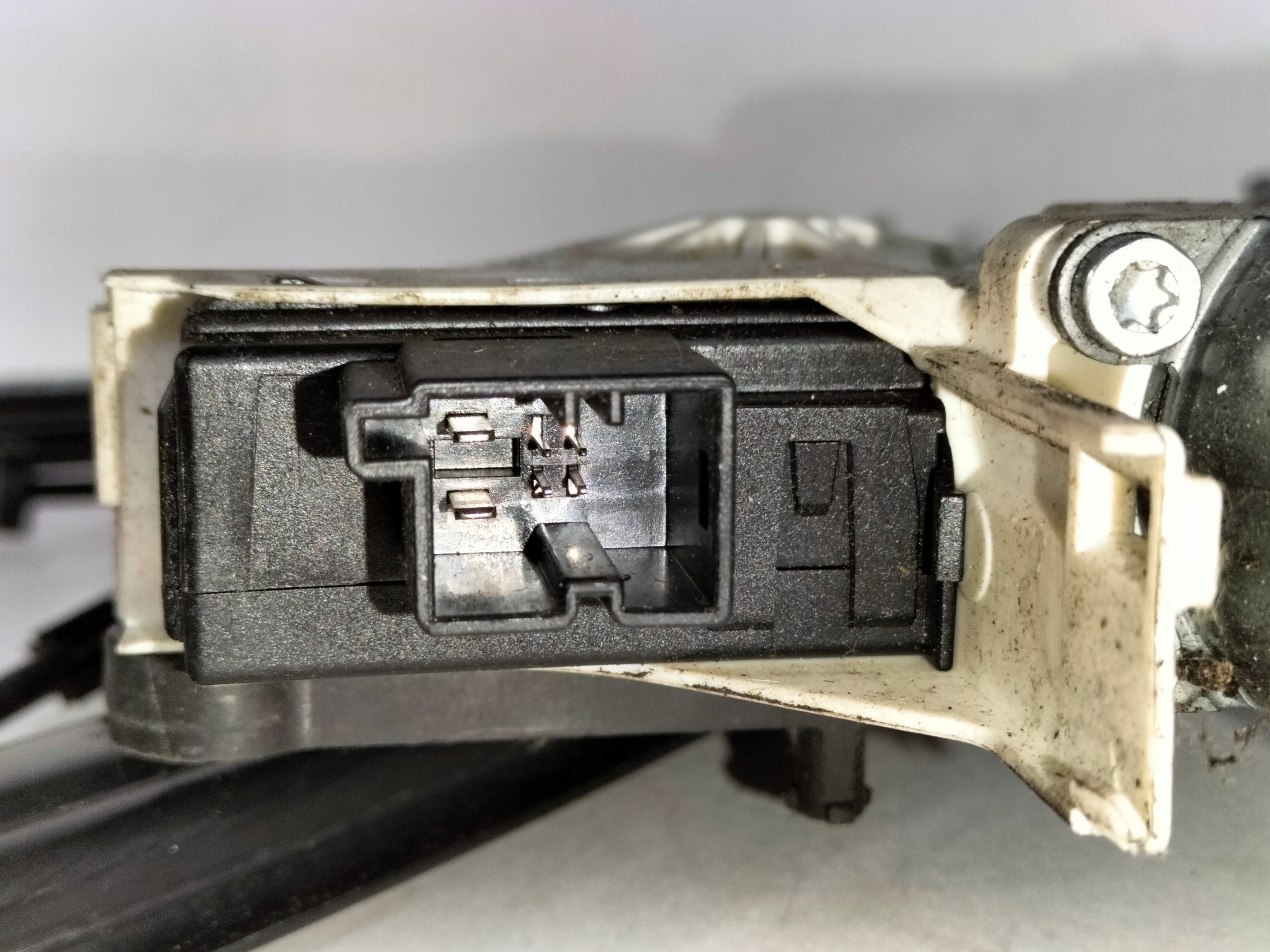 FENSTERHEBERMOTOR HINTEN HECK LINKS AUDI A5 8T 07