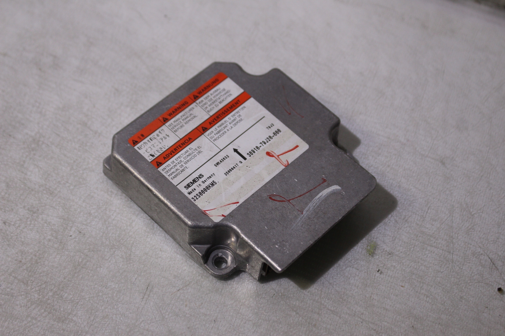 MODUŁ AIRBAG SUZUKI SX4 1.9DDiS 38910-79J20-000