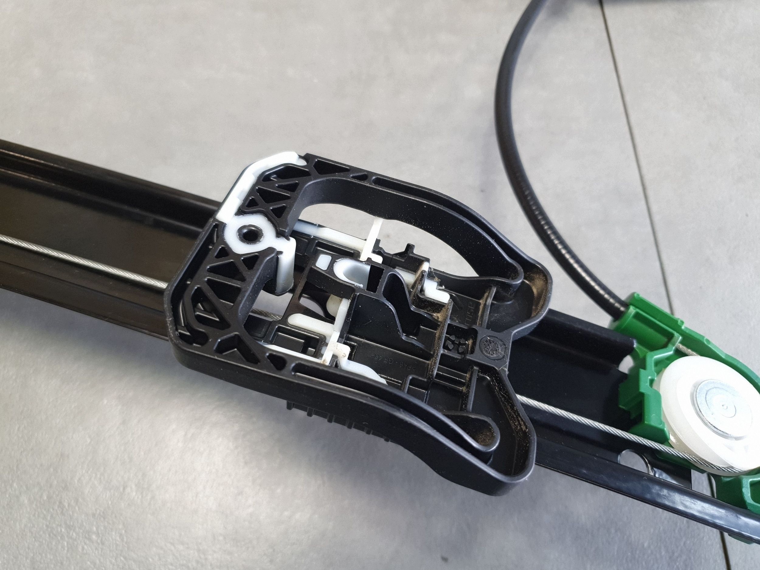 Audi A3 8Y window regulator door left front 8Y0837461
