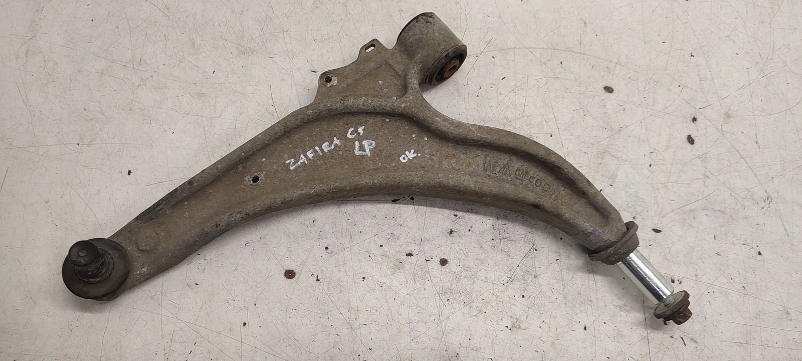 arm front front left Opel Zafira C 1,6 16V CNG